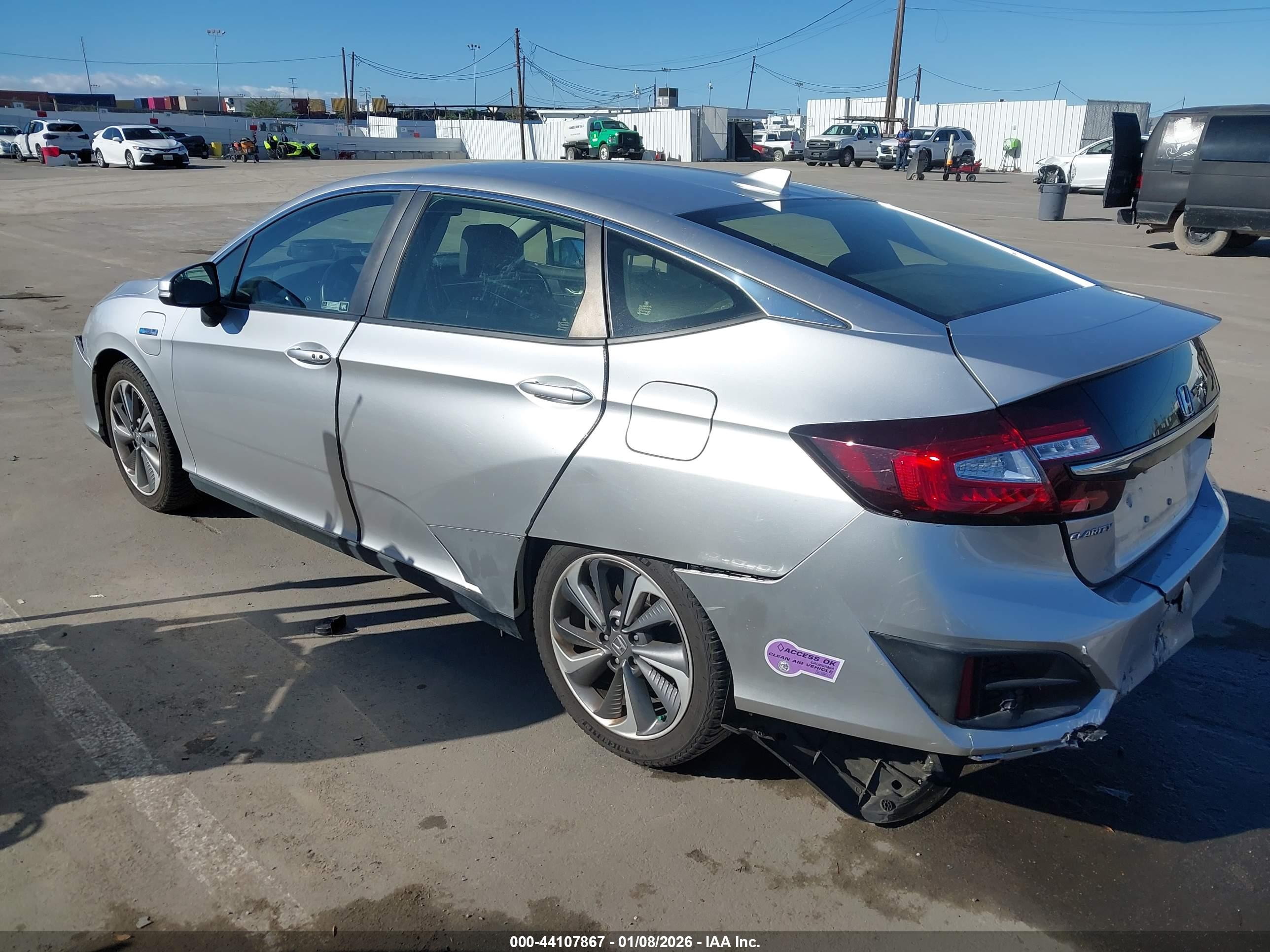 HONDA CLARITY image 3