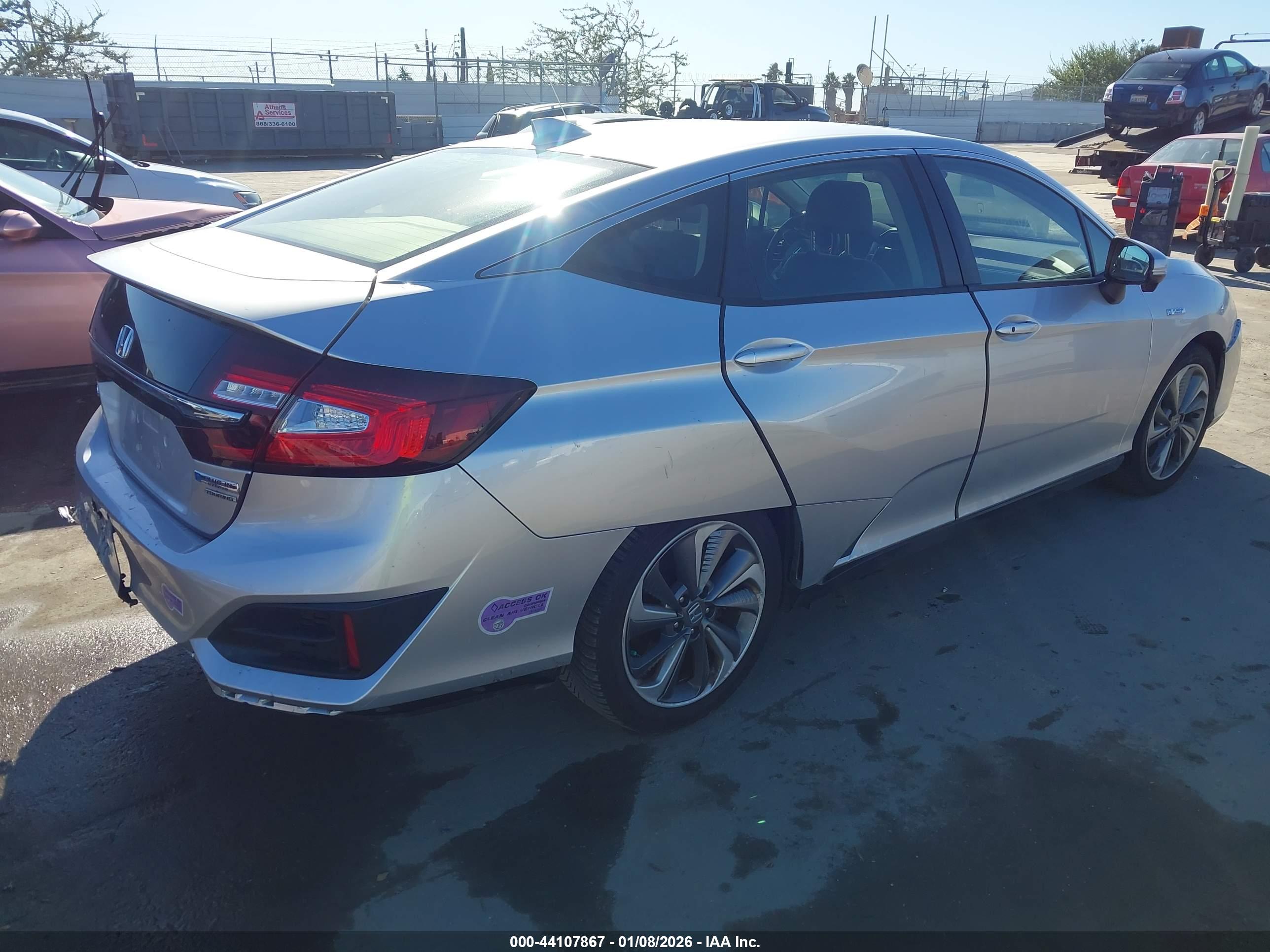 HONDA CLARITY image 4