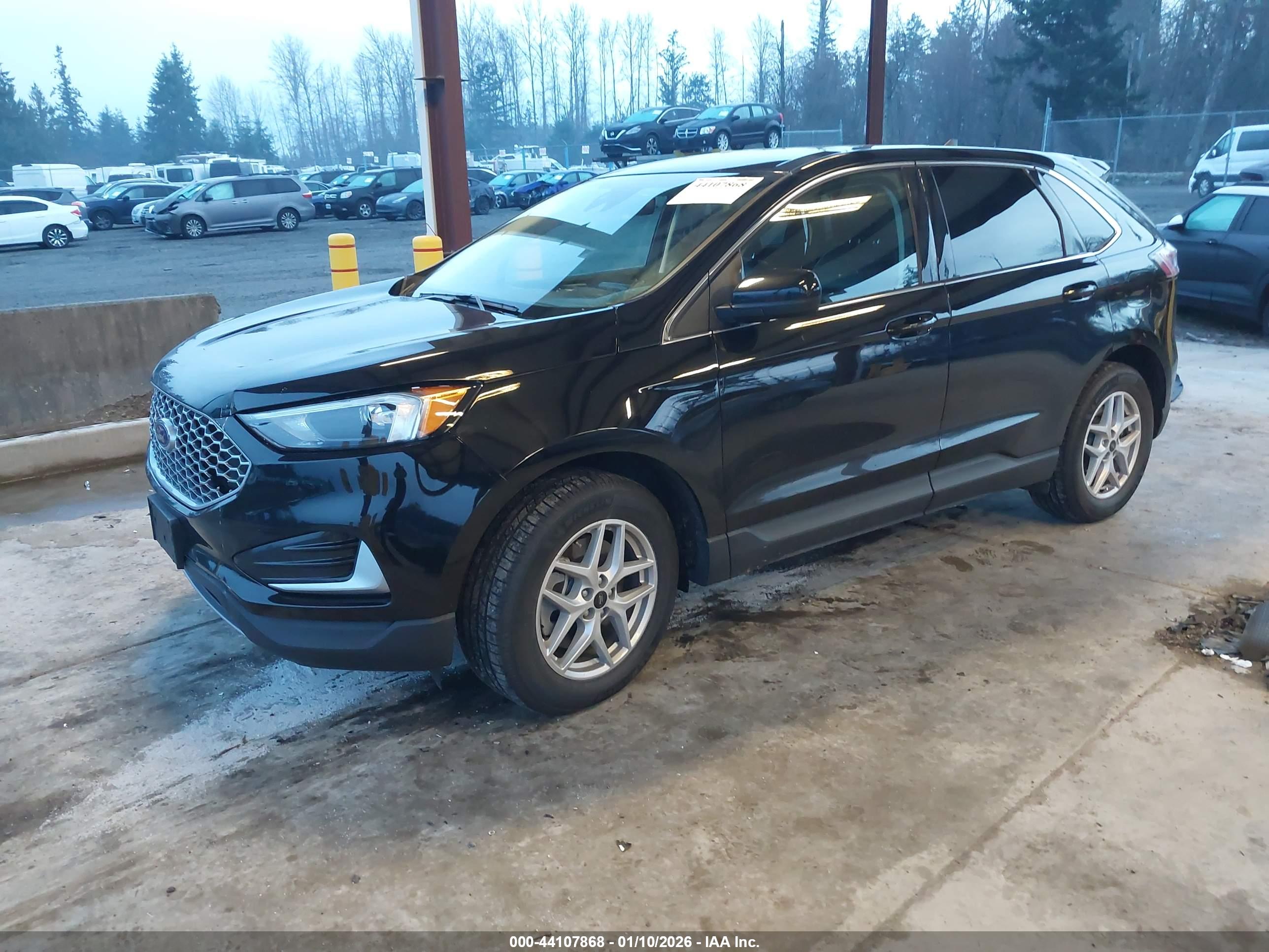 FORD EDGE image 2