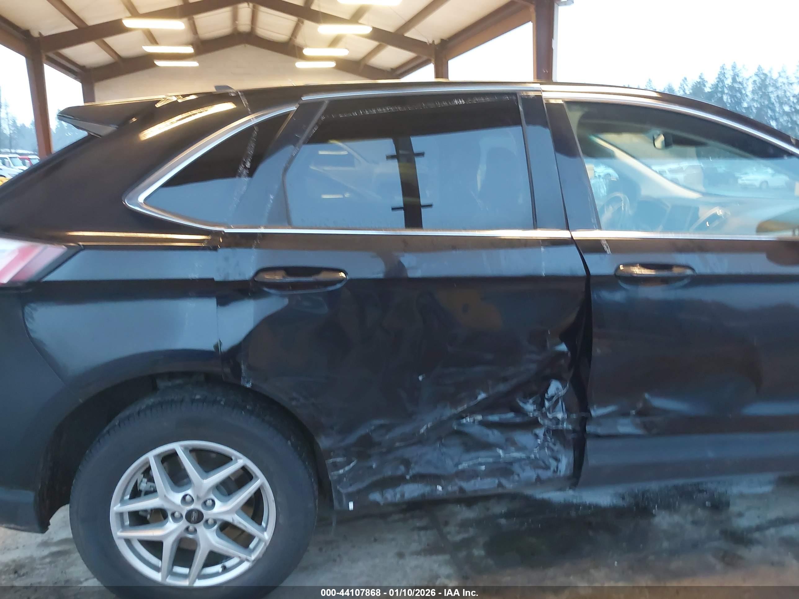 FORD EDGE image 6
