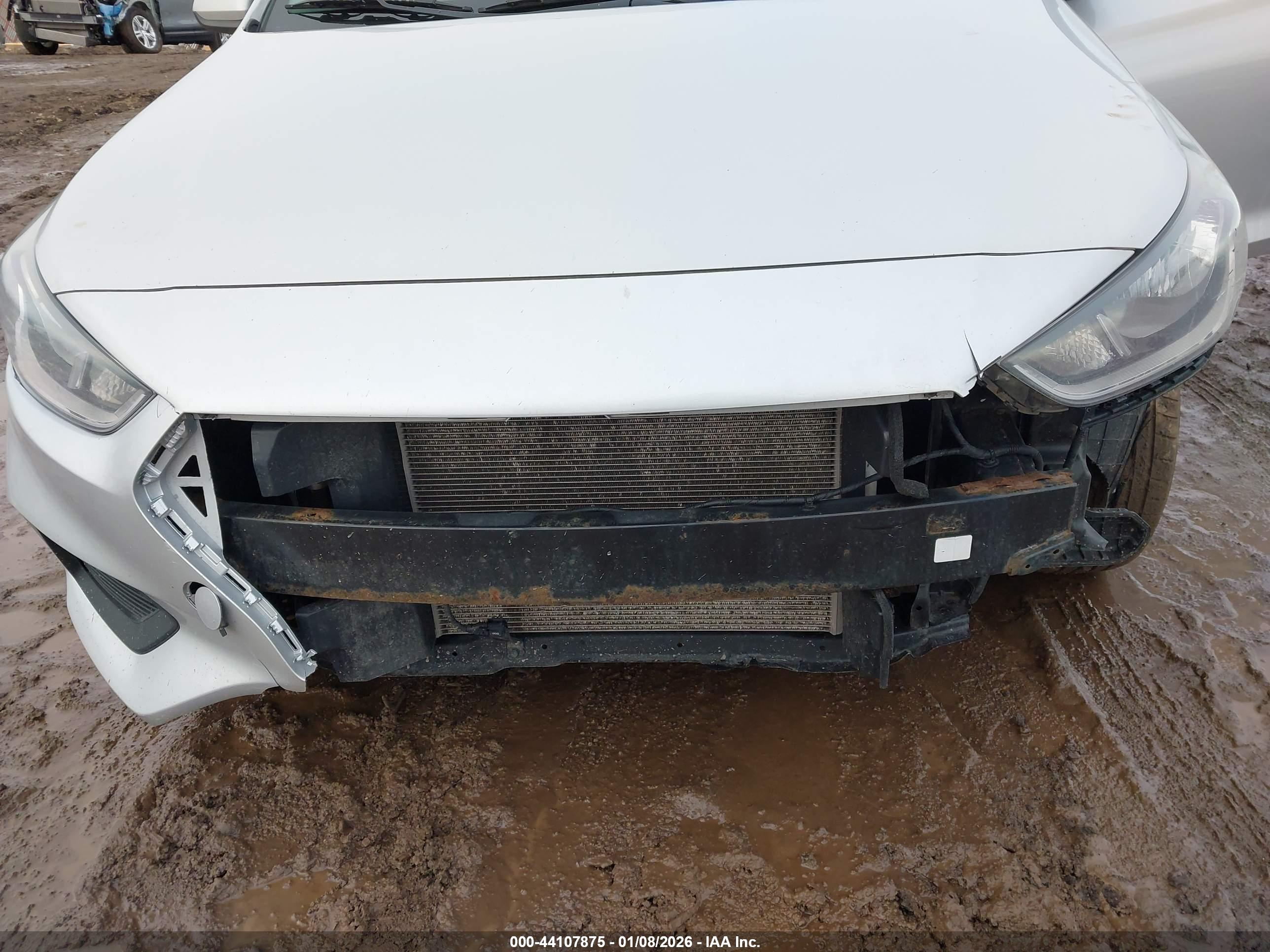 HYUNDAI ACCENT image 6