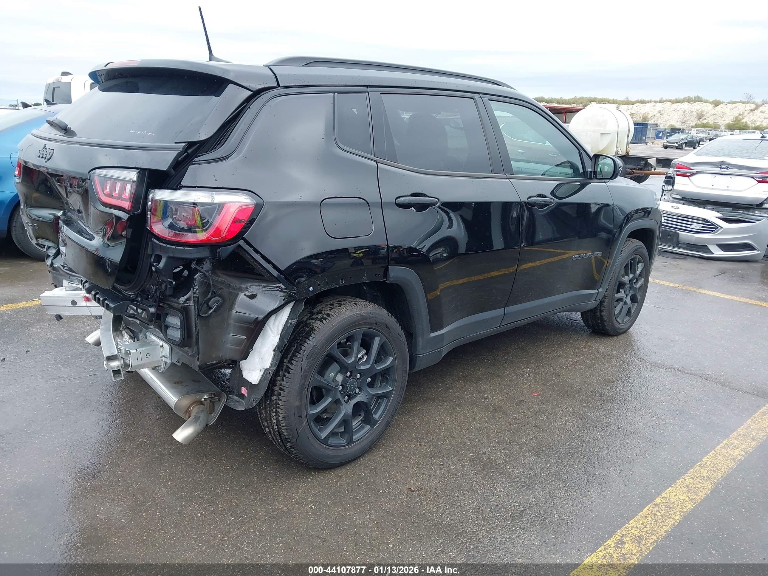 JEEP COMPASS image 4