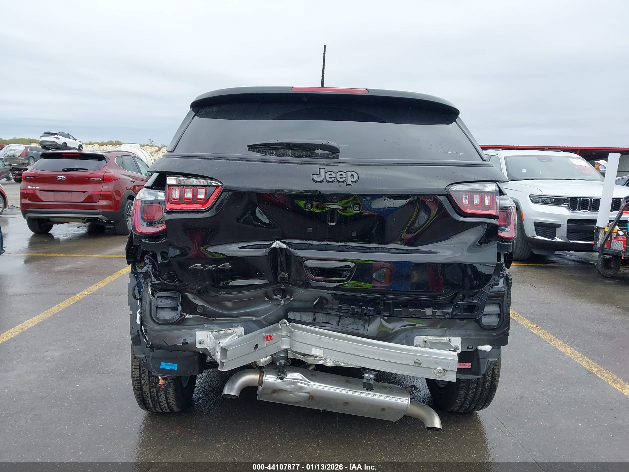 JEEP COMPASS image 6