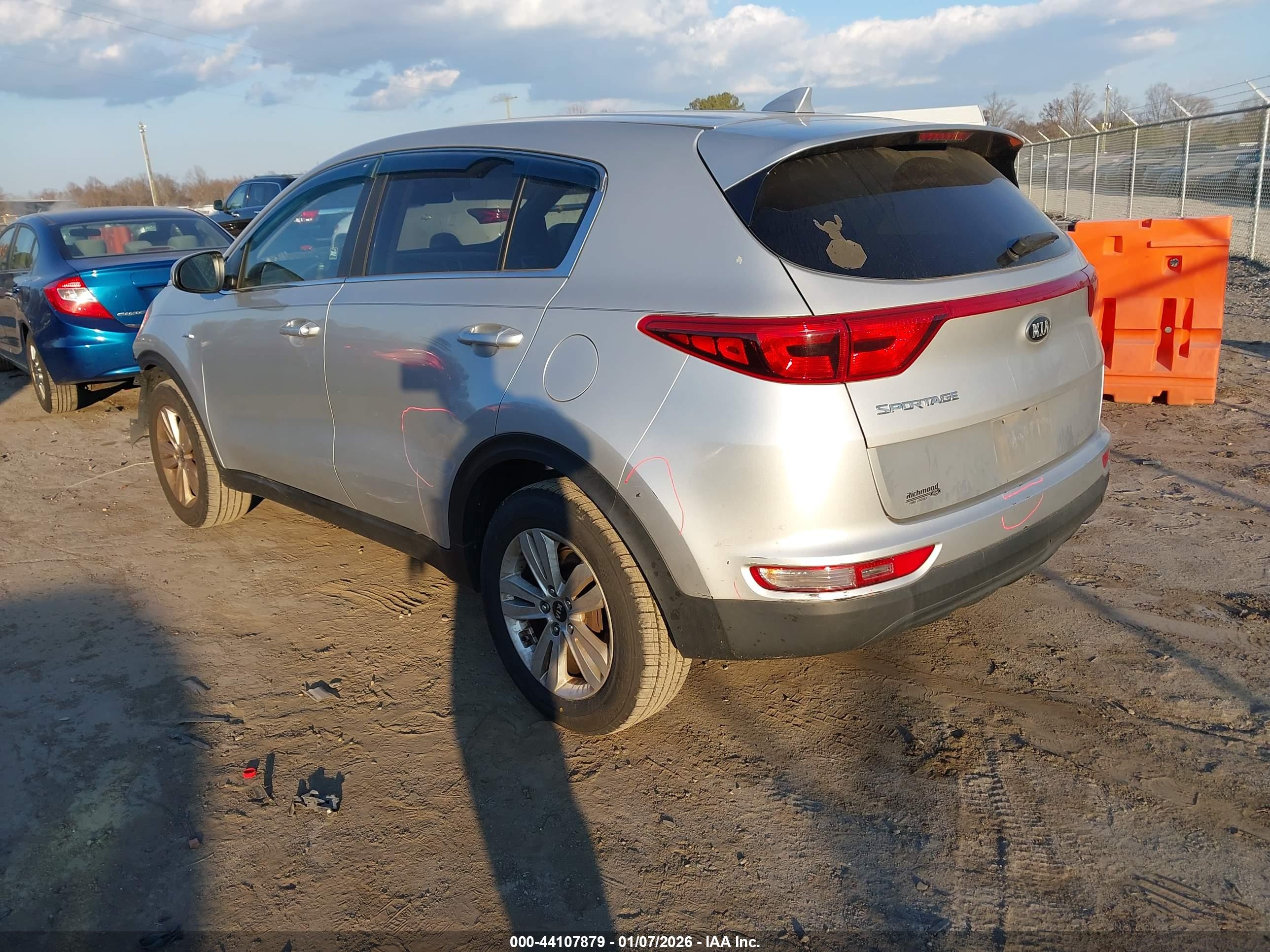 KIA SPORTAGE image 3