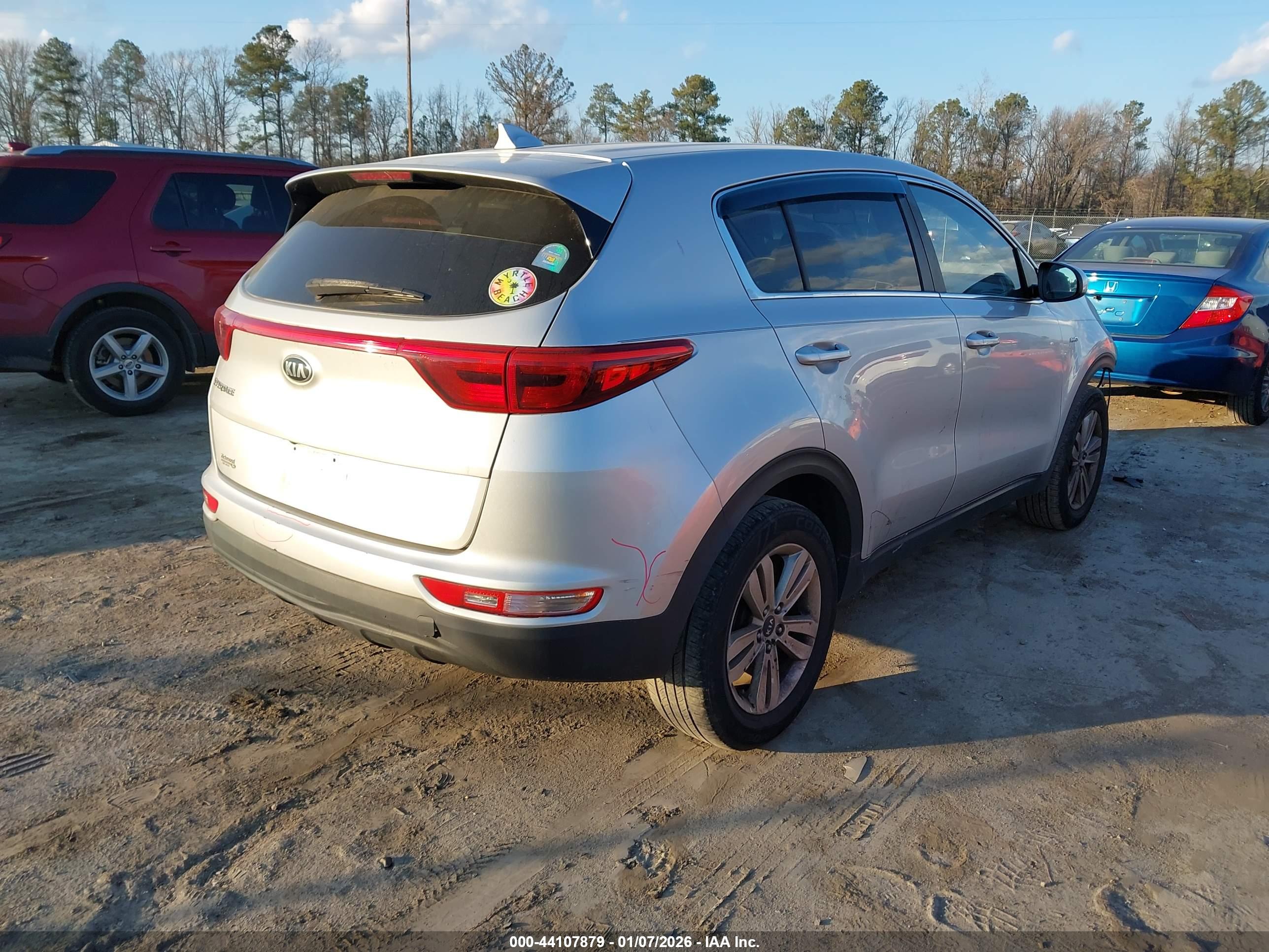 KIA SPORTAGE image 4