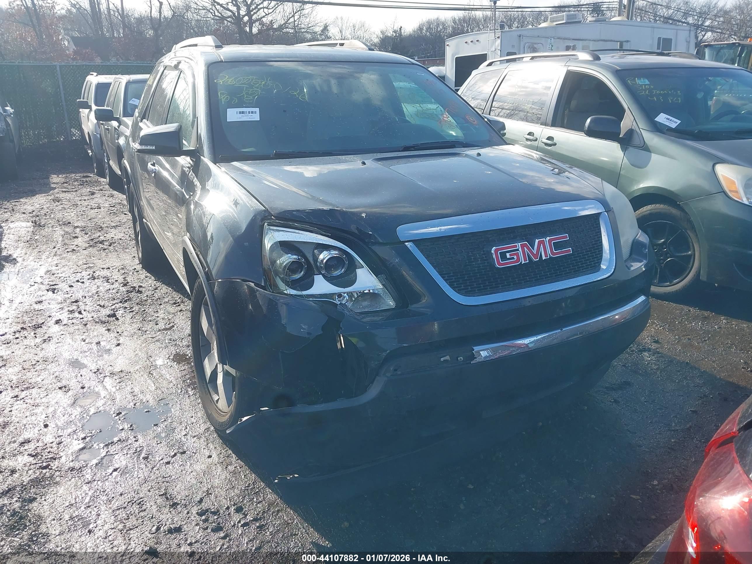 GMC ACADIA image 6