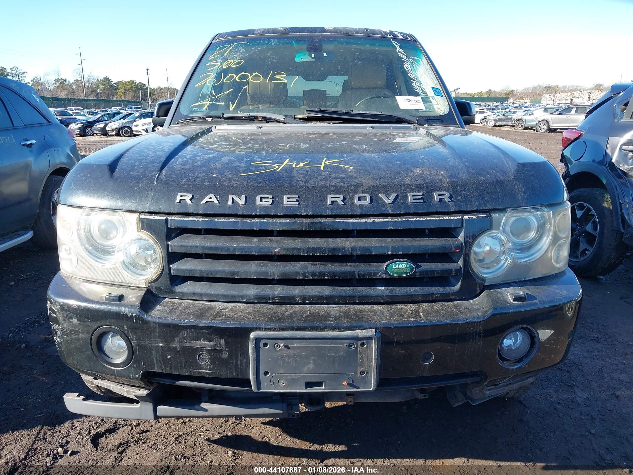 LAND ROVER image 6