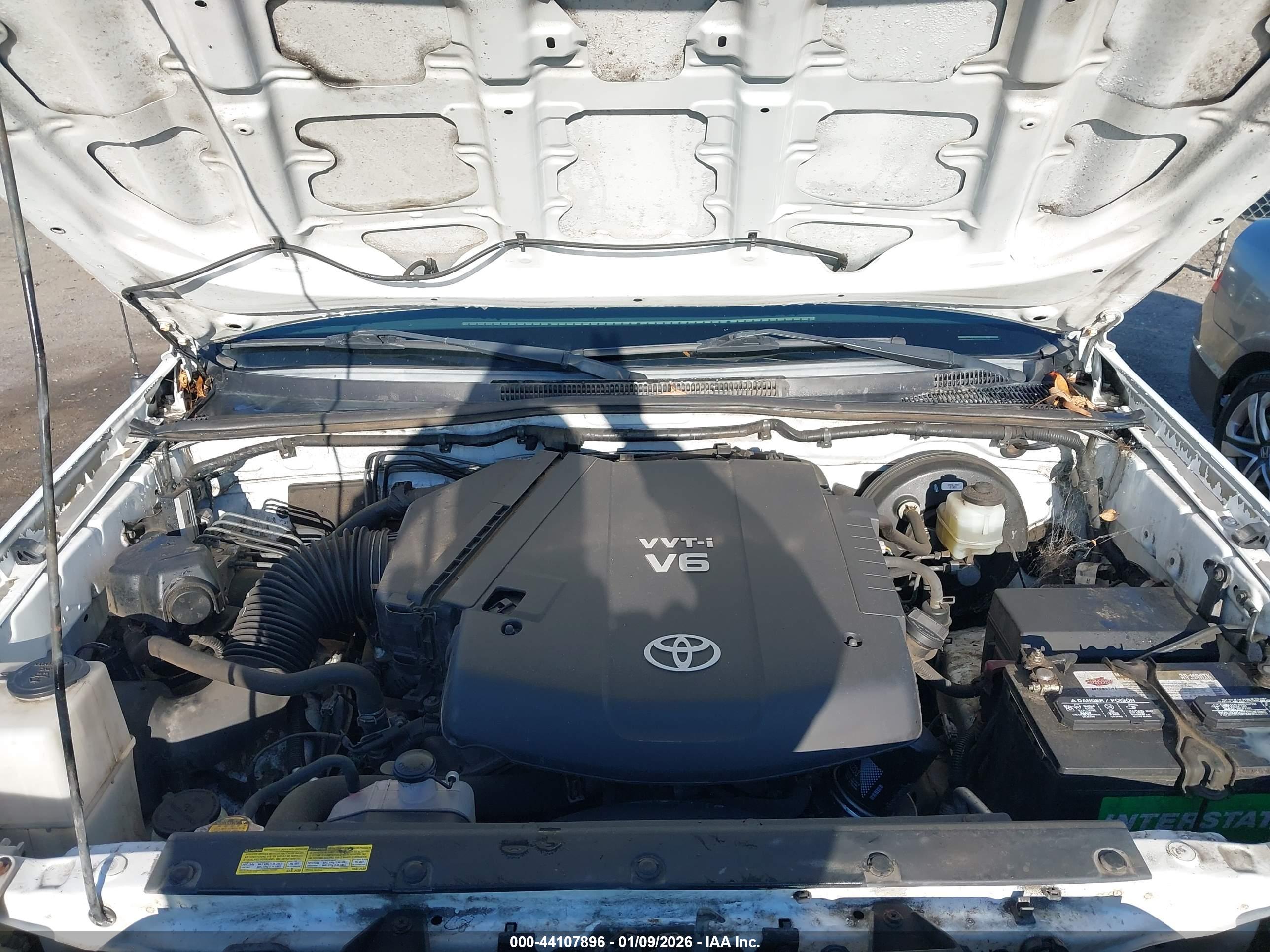 TOYOTA TACOMA image 10