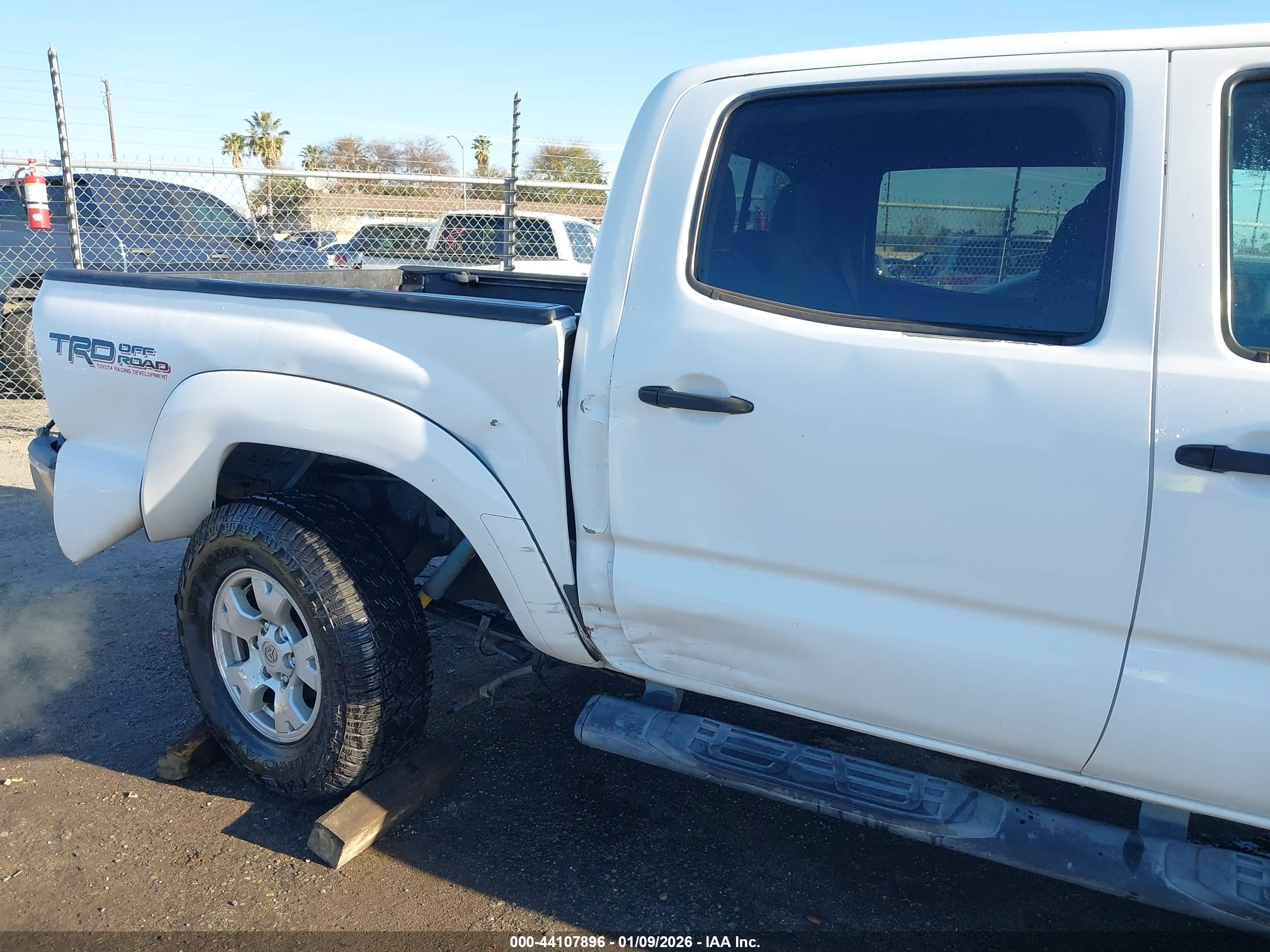 TOYOTA TACOMA image 6