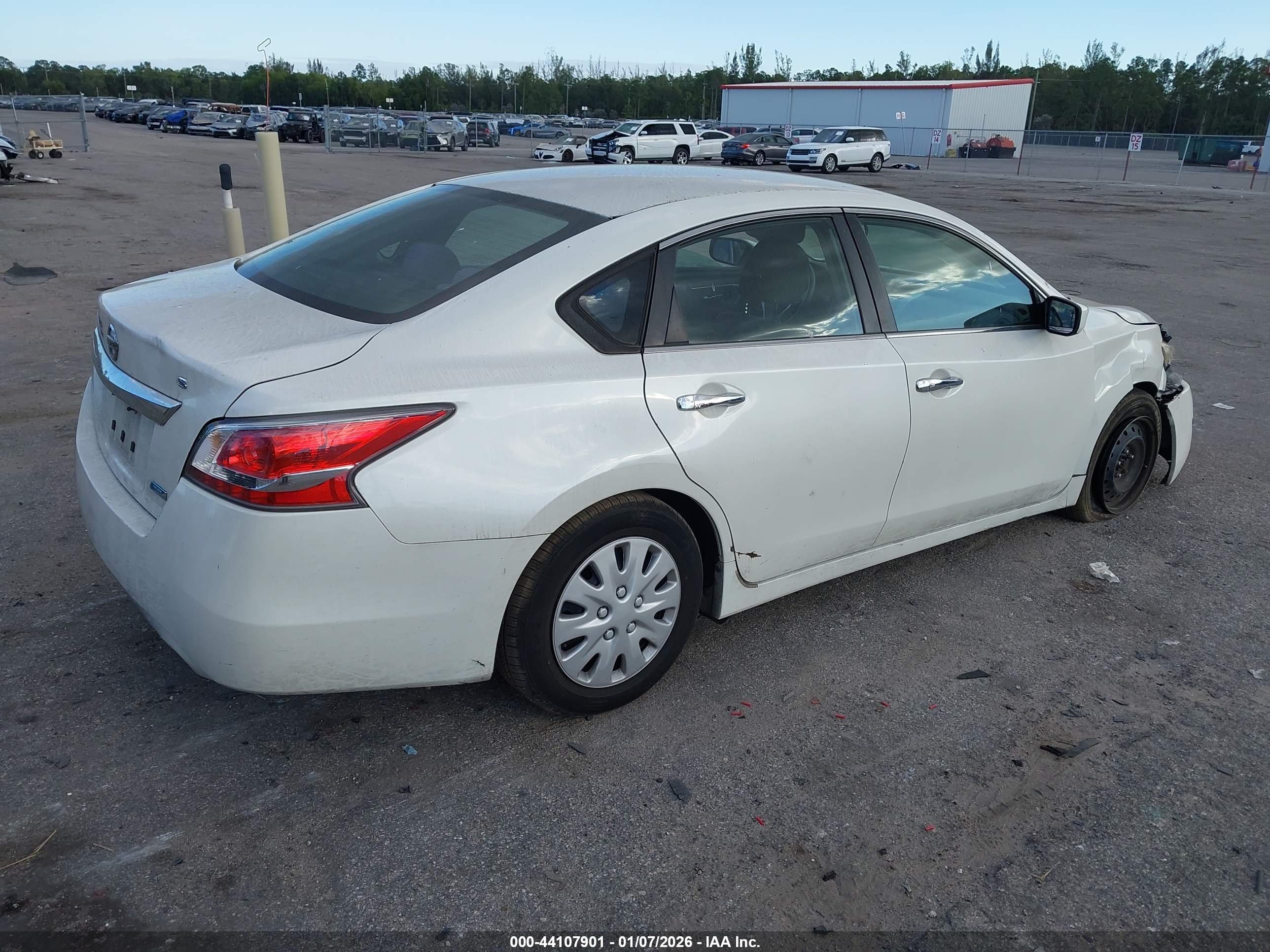 NISSAN ALTIMA image 4