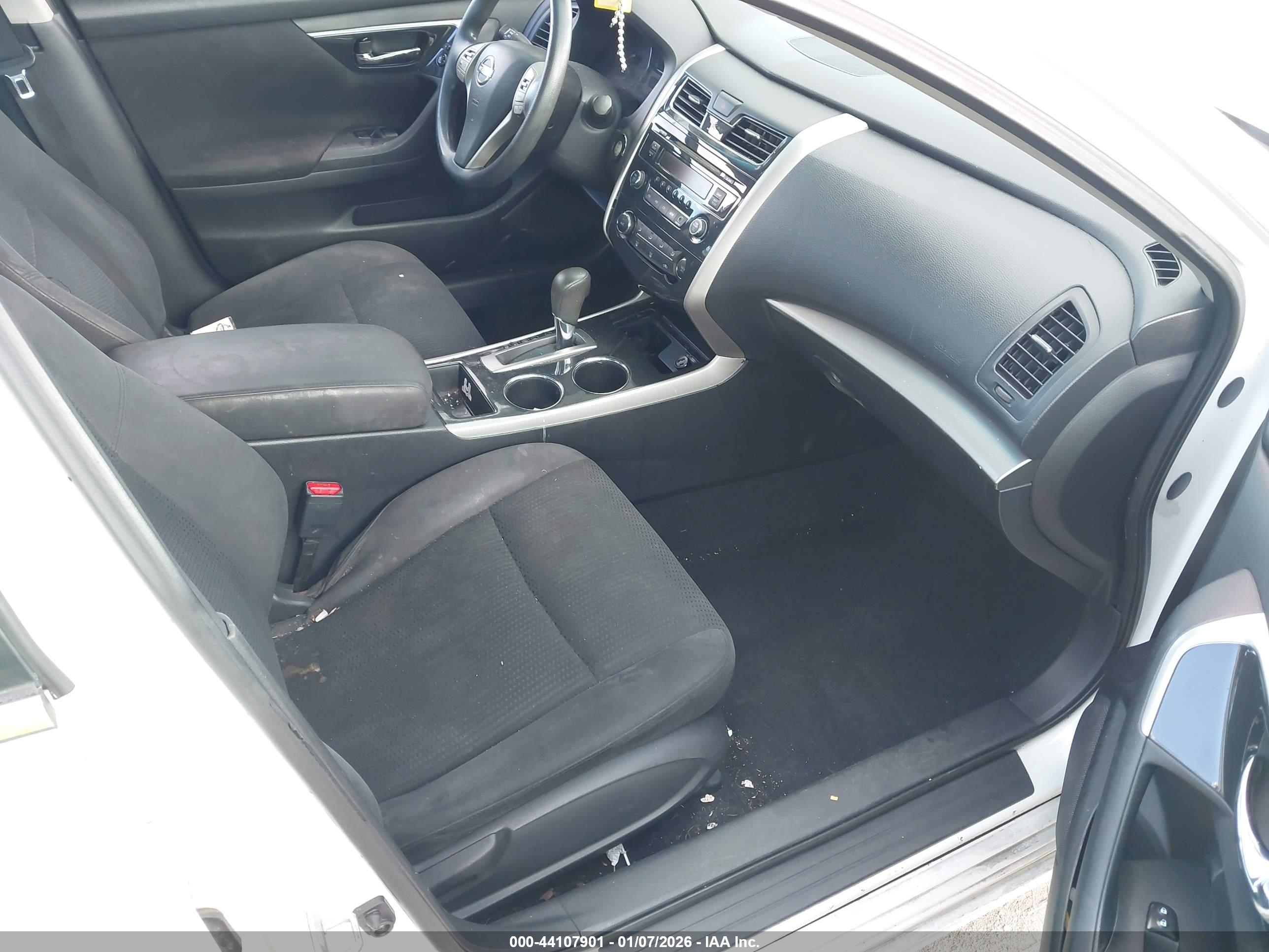 NISSAN ALTIMA image 5
