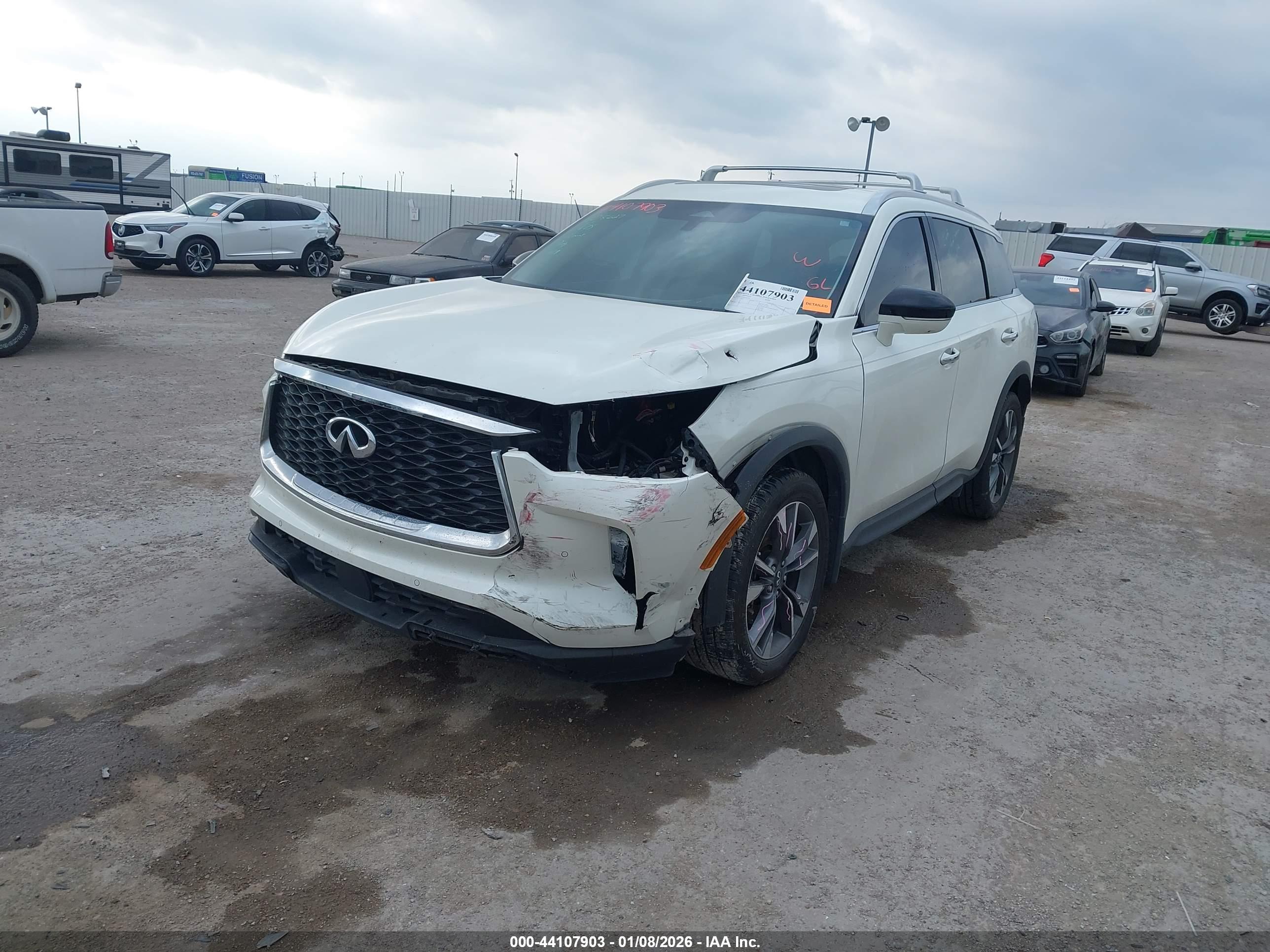 INFINITI QX60 image 2