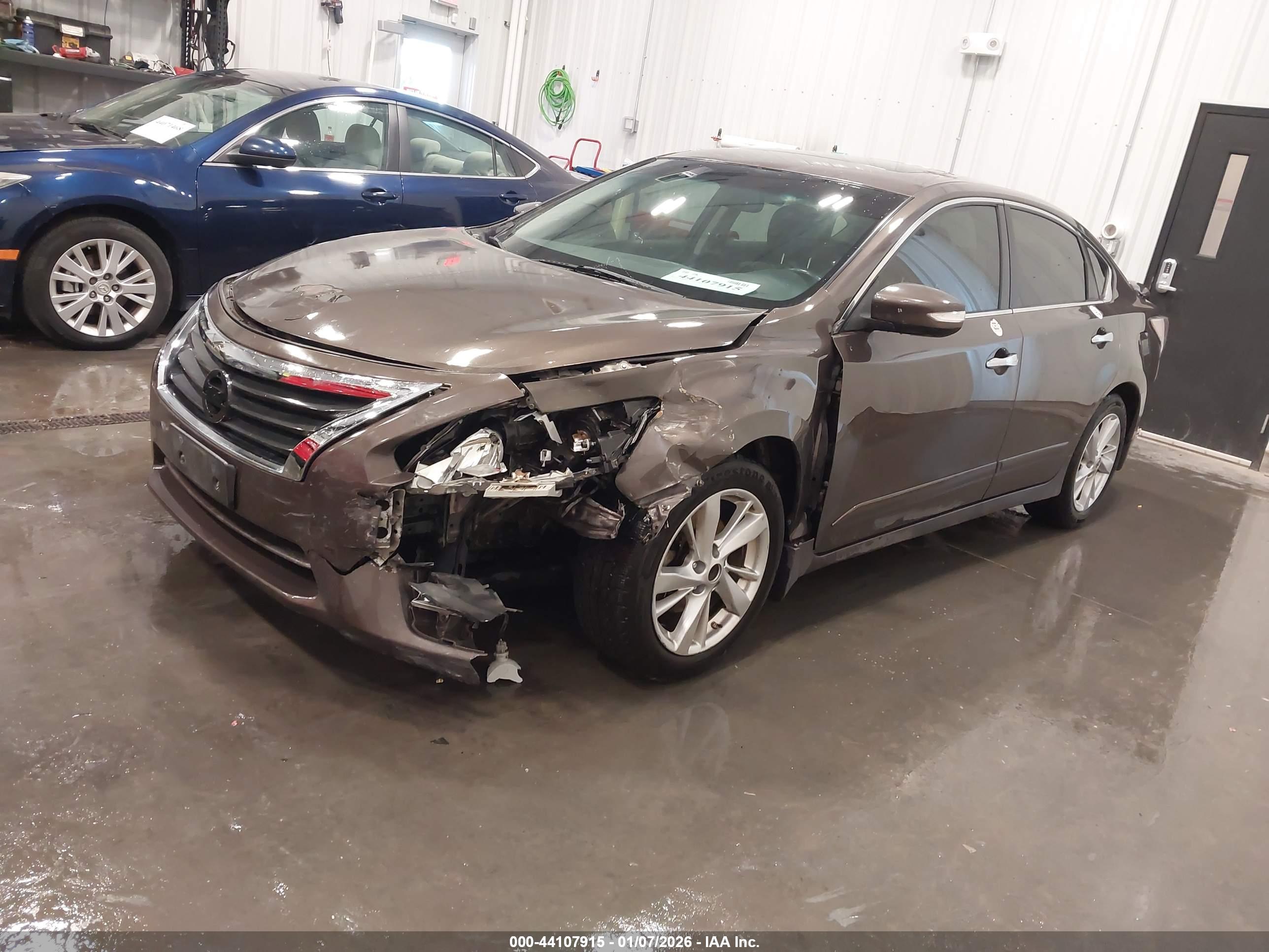 NISSAN ALTIMA image 2