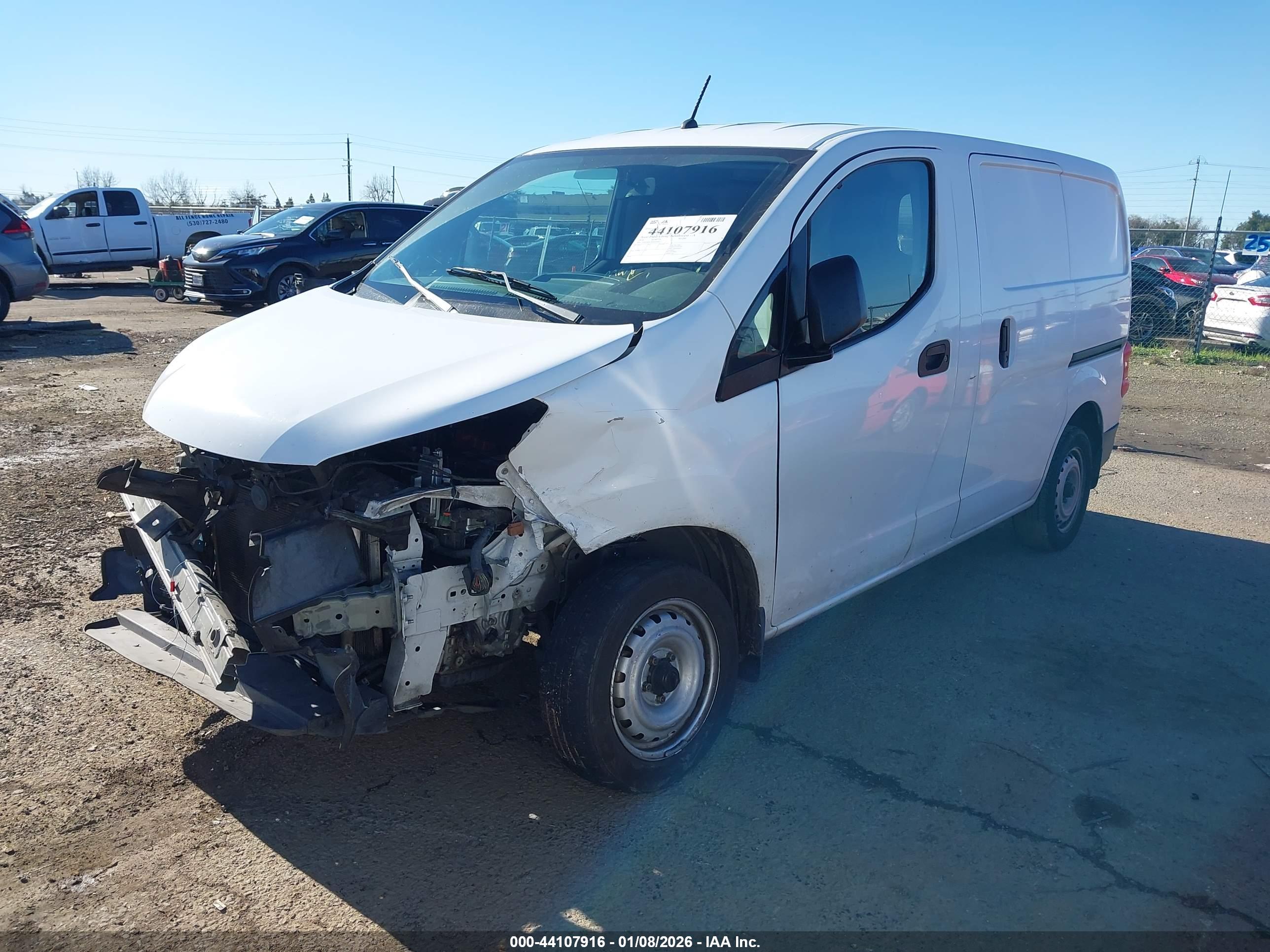 NISSAN NV200 image 2