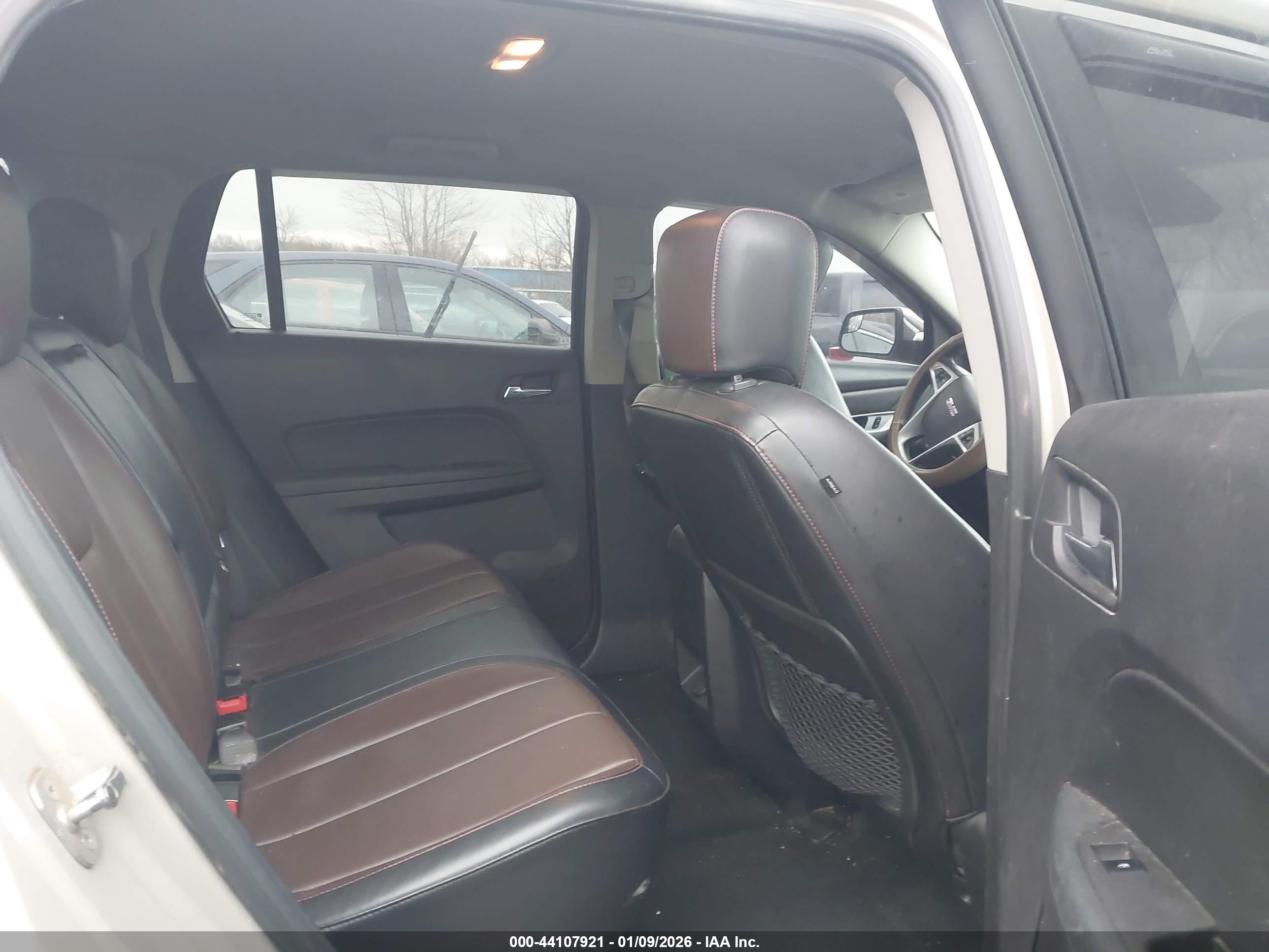 GMC TERRAIN image 8