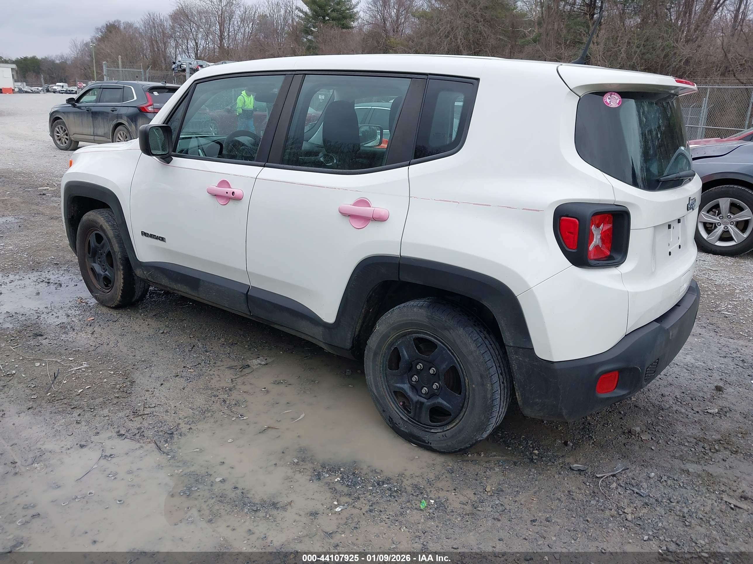 JEEP RENEGADE image 3