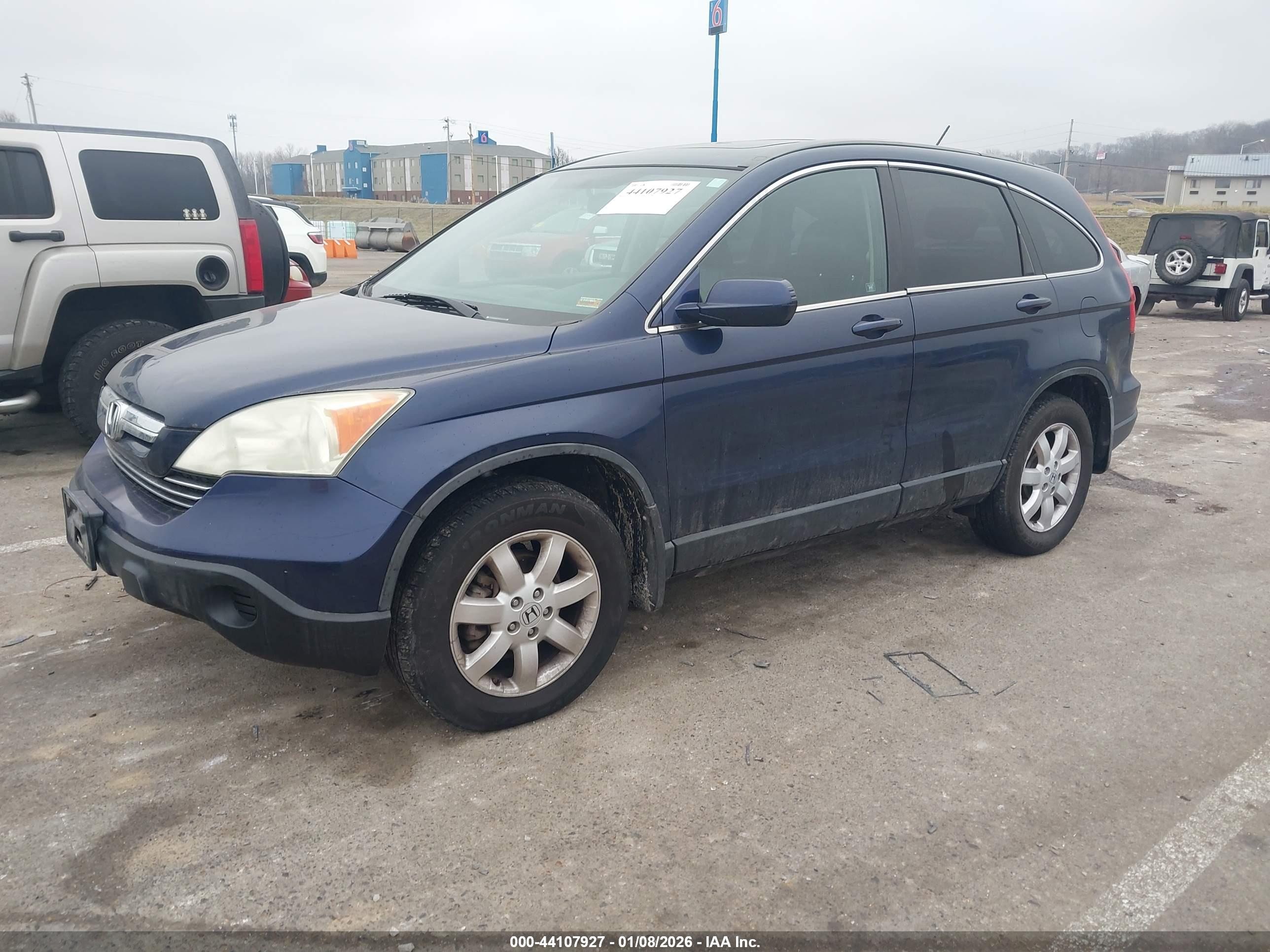 HONDA CR-V image 2