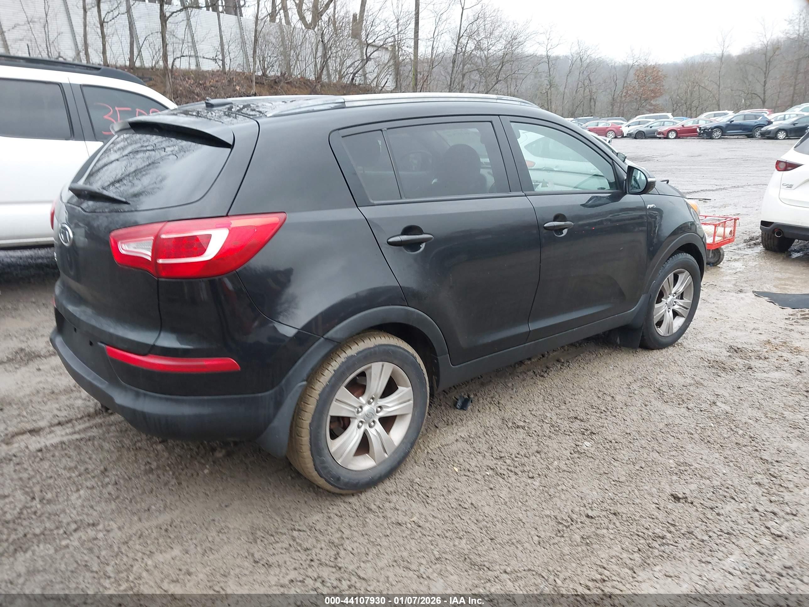 KIA SPORTAGE image 4