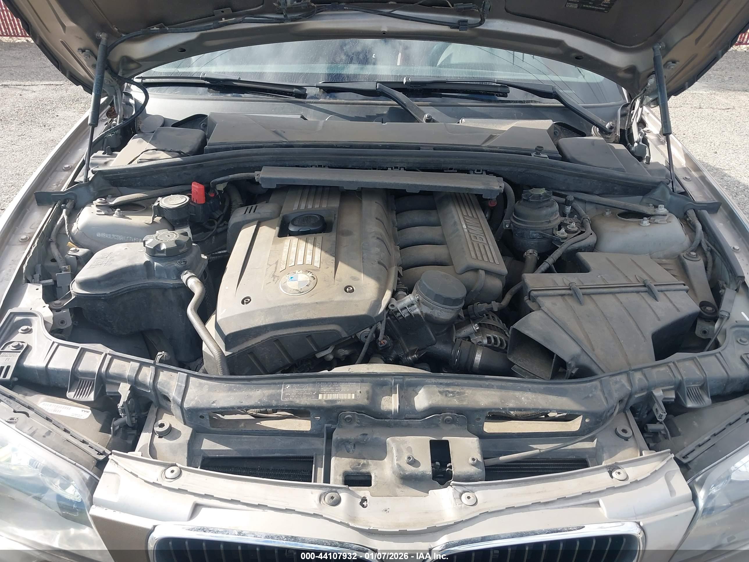 BMW 128I image 10