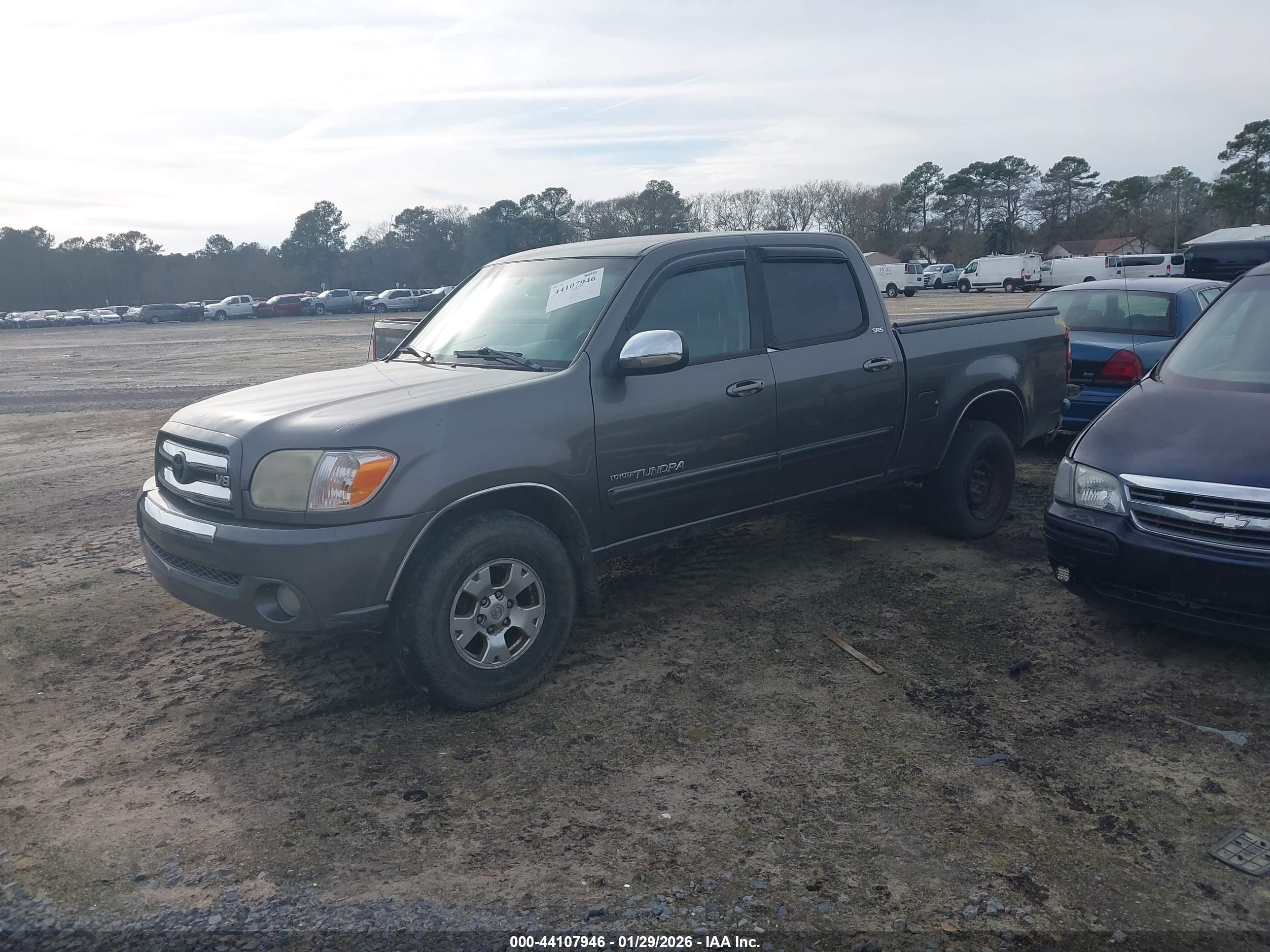 TOYOTA TUNDRA image 2