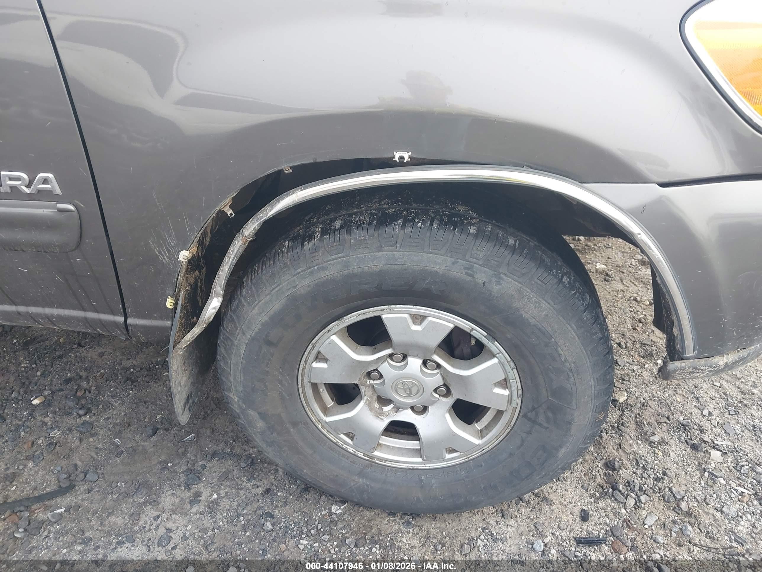 TOYOTA TUNDRA image 6