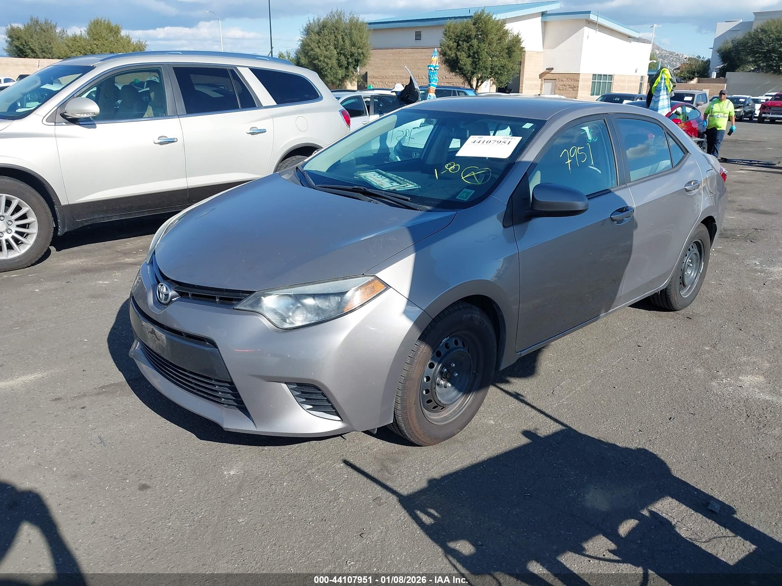 TOYOTA COROLLA image 2