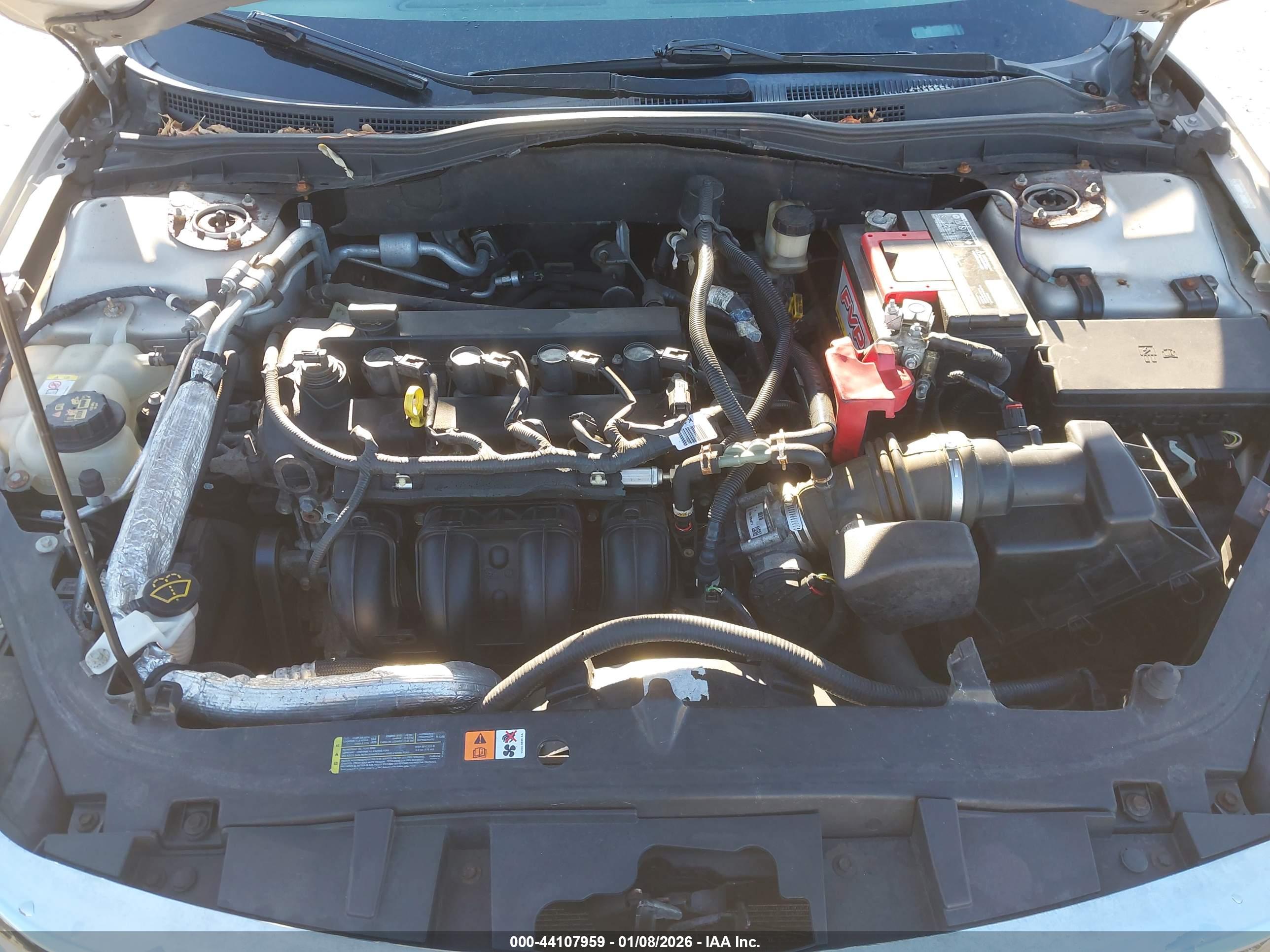 FORD FUSION image 10