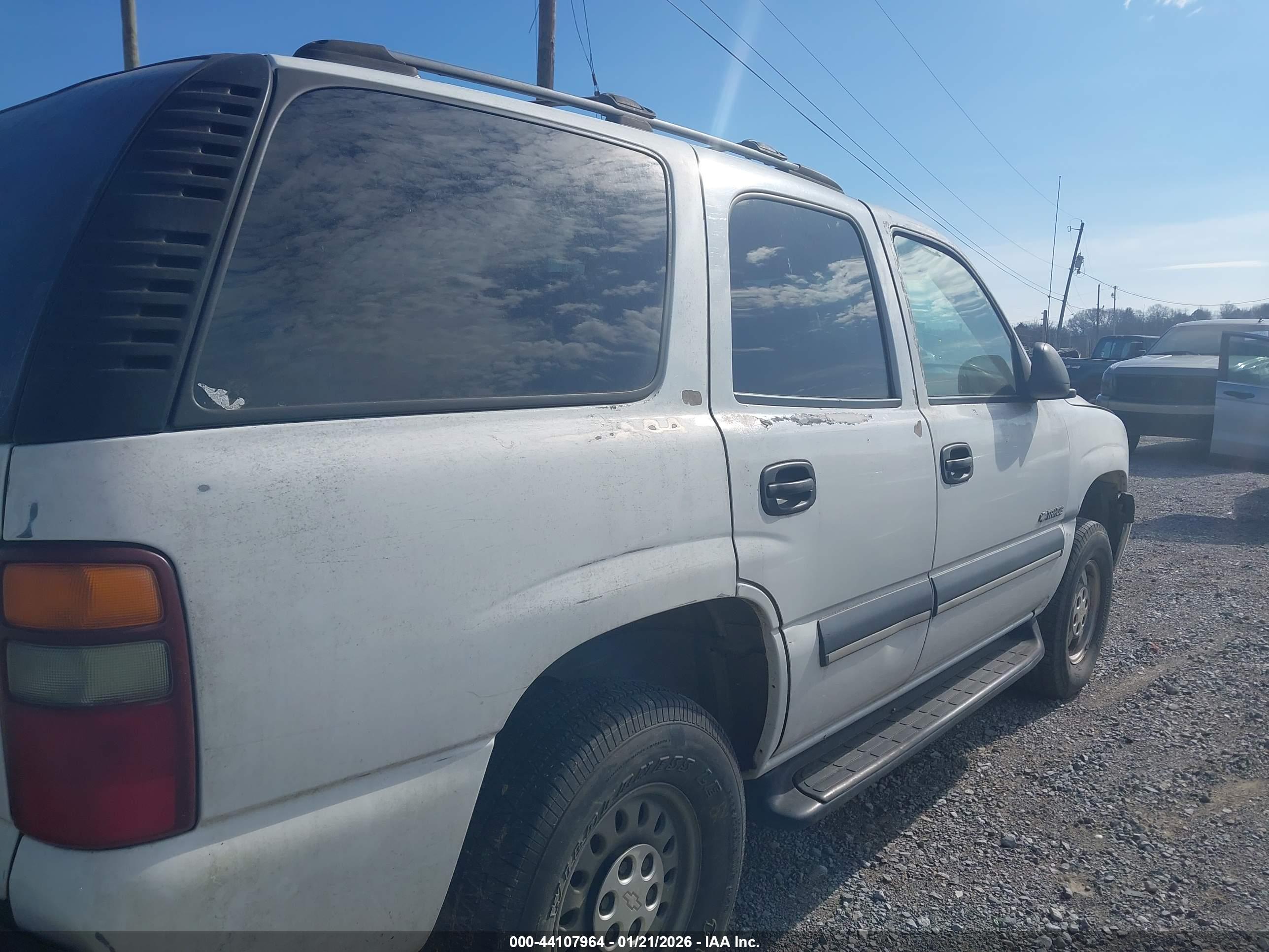 CHEVROLET TAHOE image 4