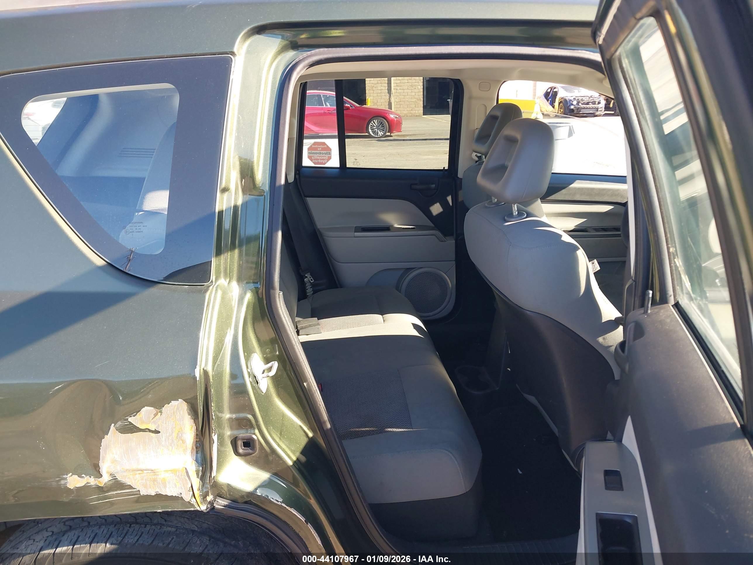JEEP COMPASS image 8
