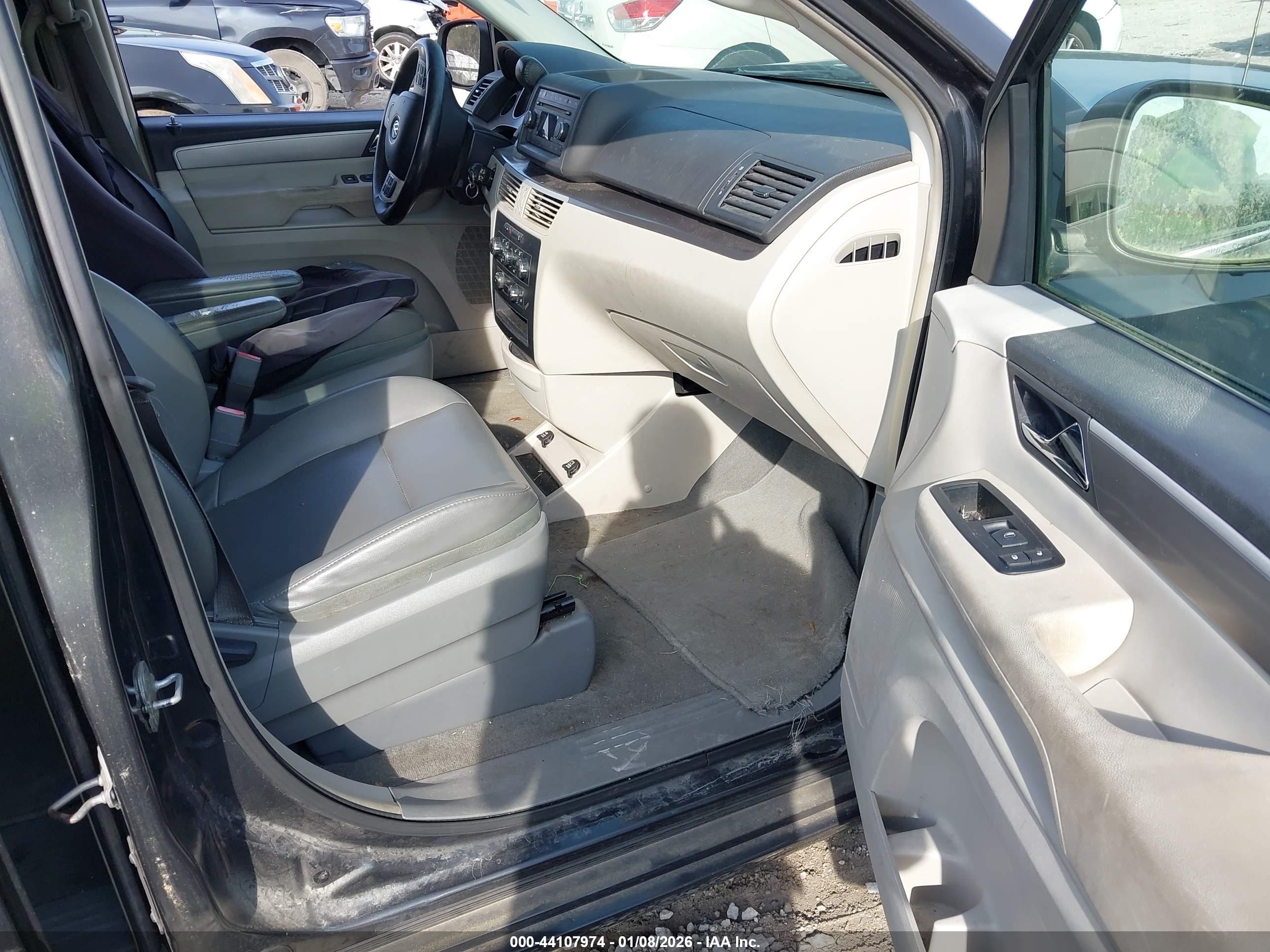 VOLKSWAGEN ROUTAN image 5