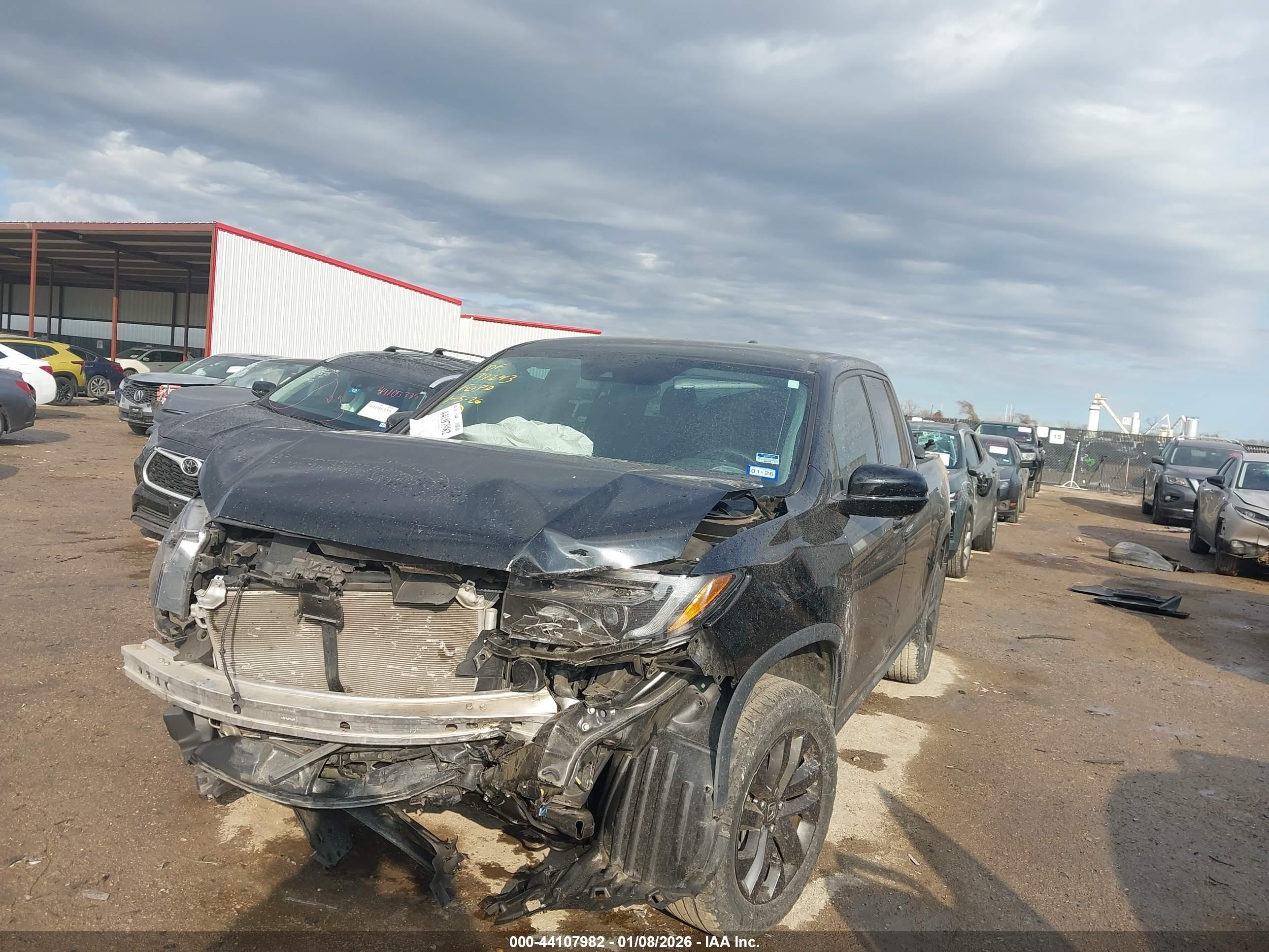 HONDA RIDGELINE image 2