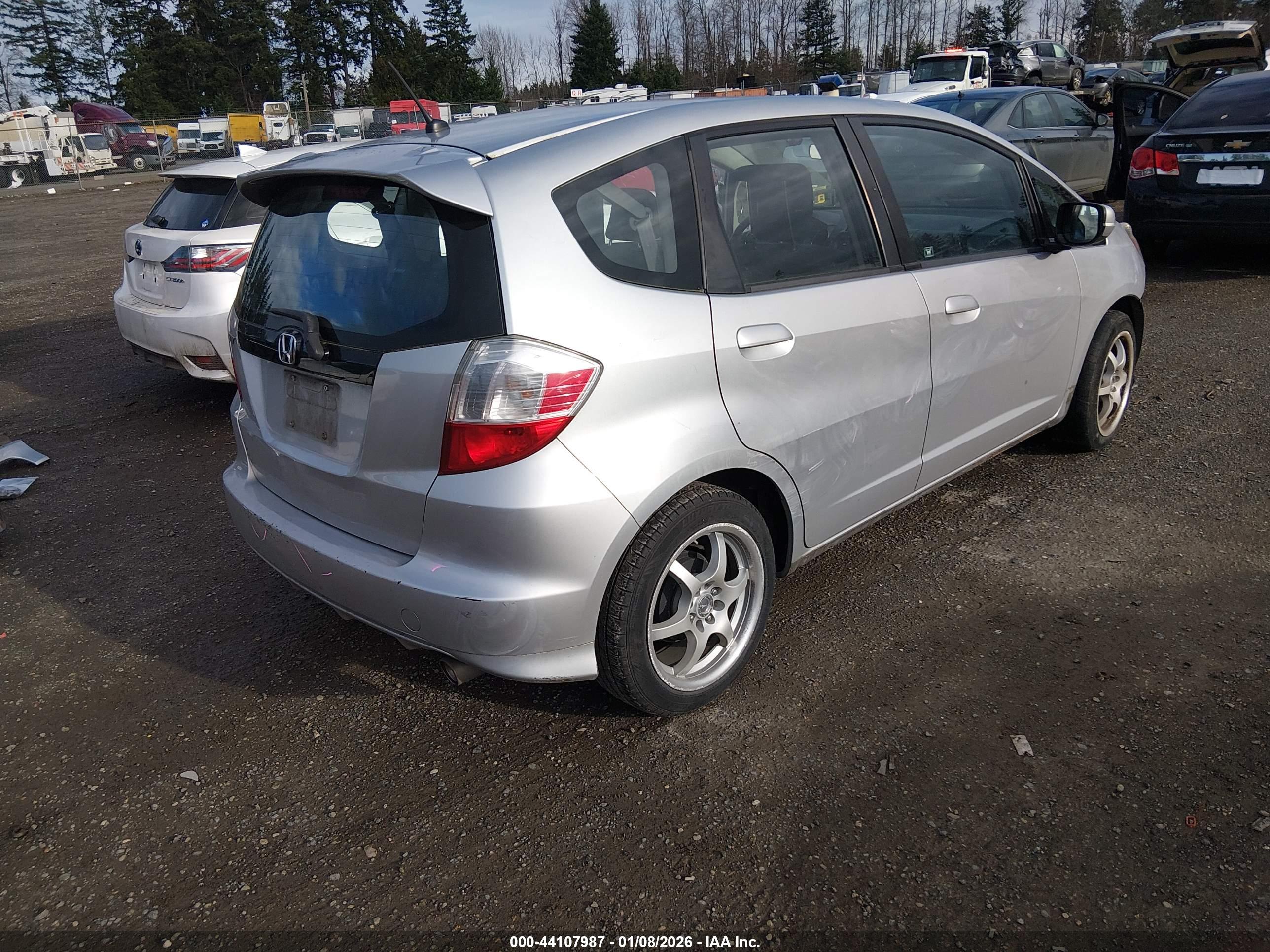 HONDA FIT image 4