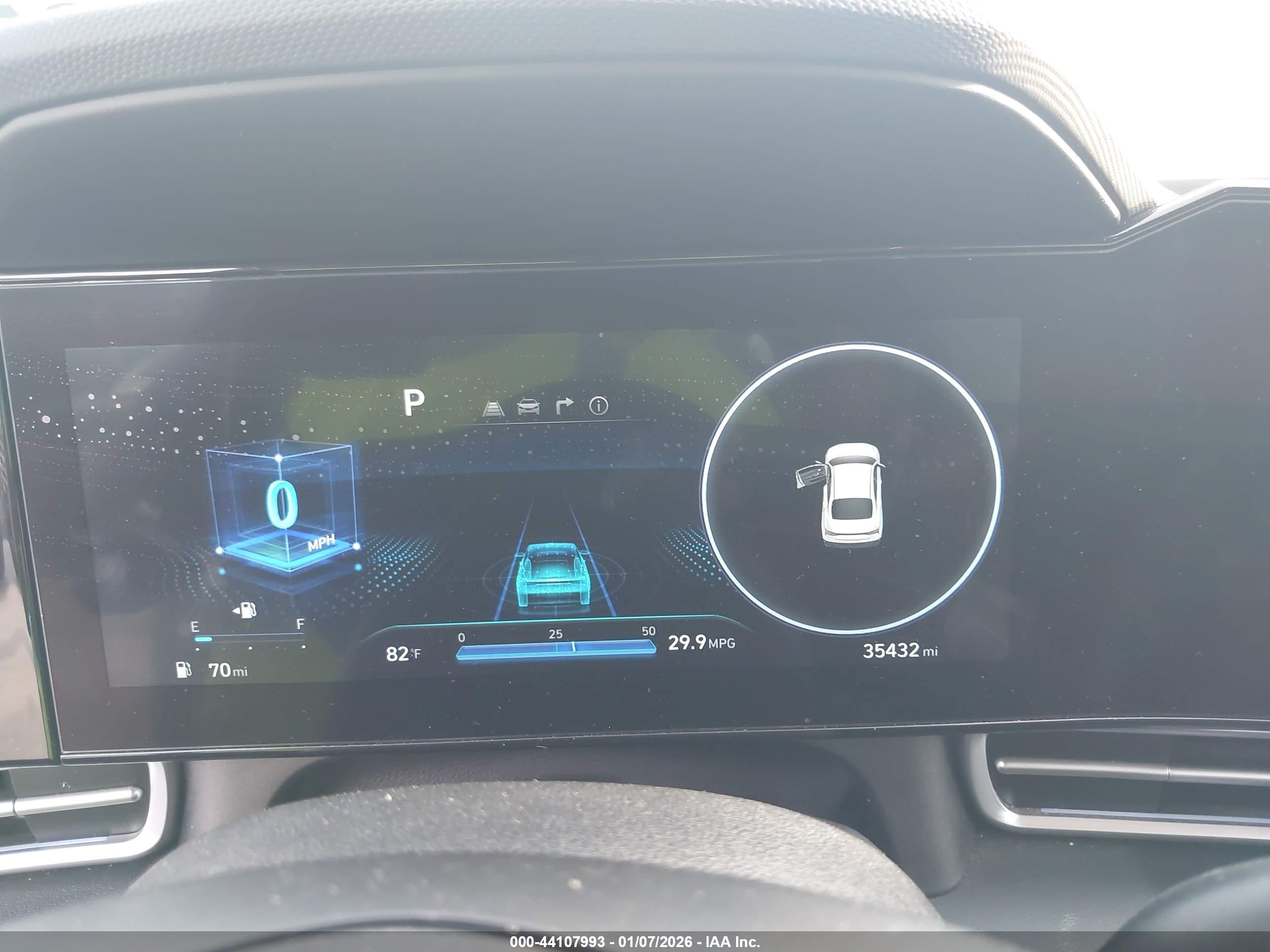 HYUNDAI ELANTRA image 7