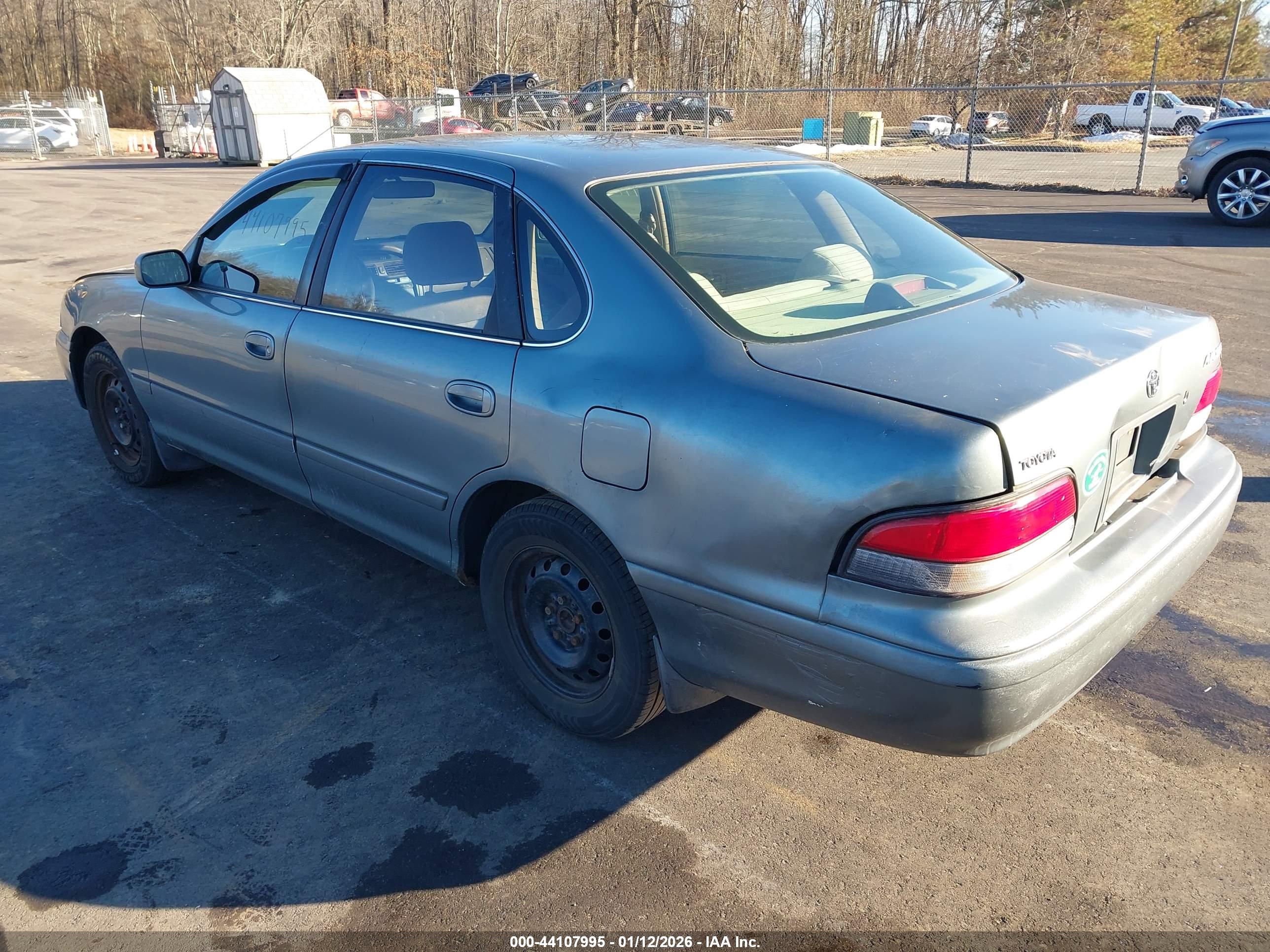 TOYOTA AVALON image 3