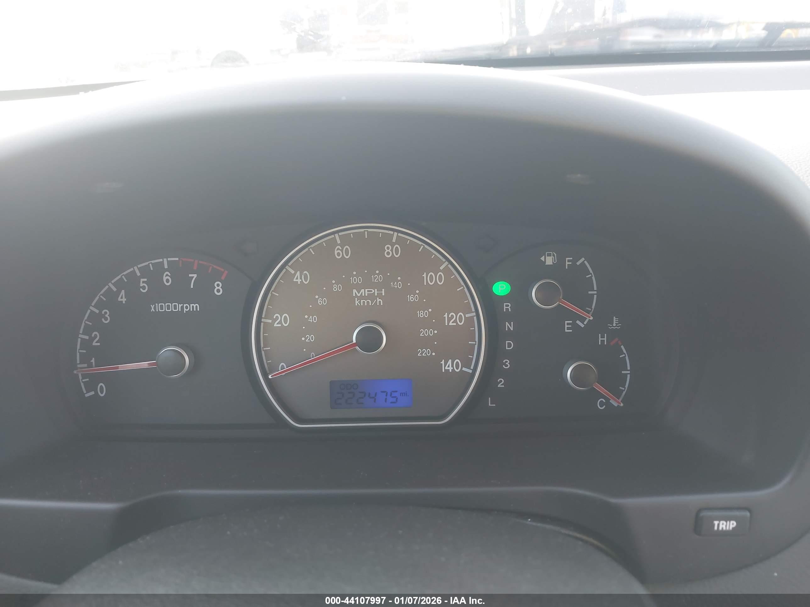 HYUNDAI ELANTRA image 7