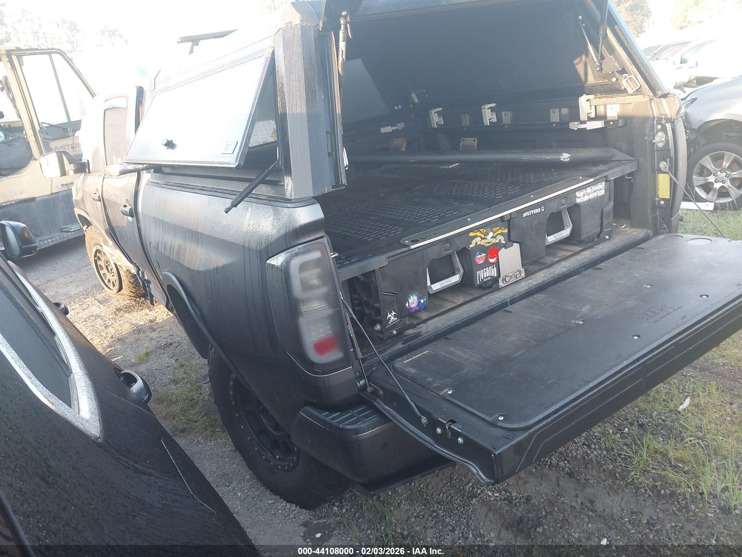 TOYOTA TUNDRA image 3