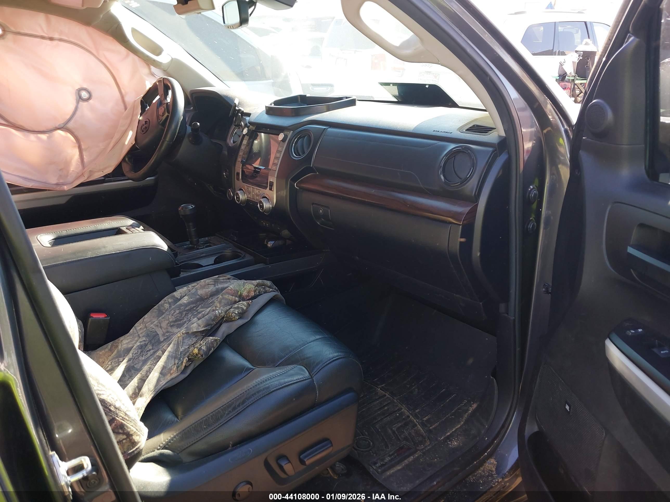 TOYOTA TUNDRA image 5