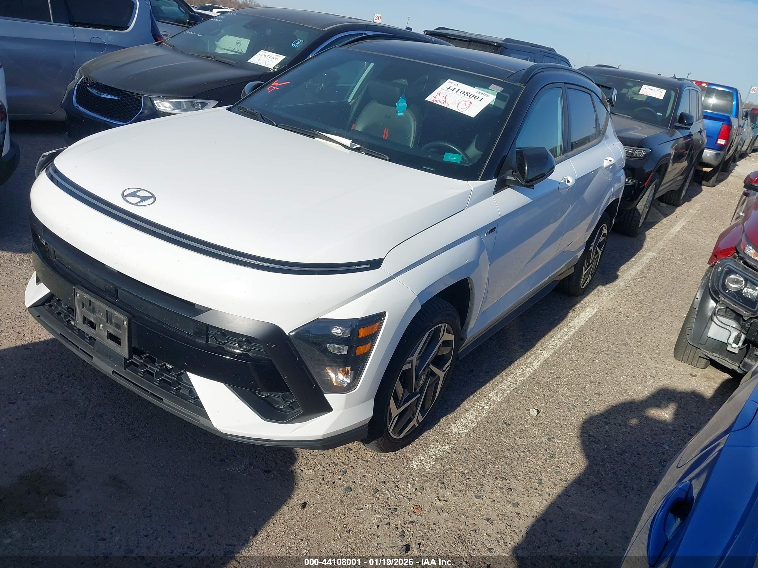 HYUNDAI KONA image 2