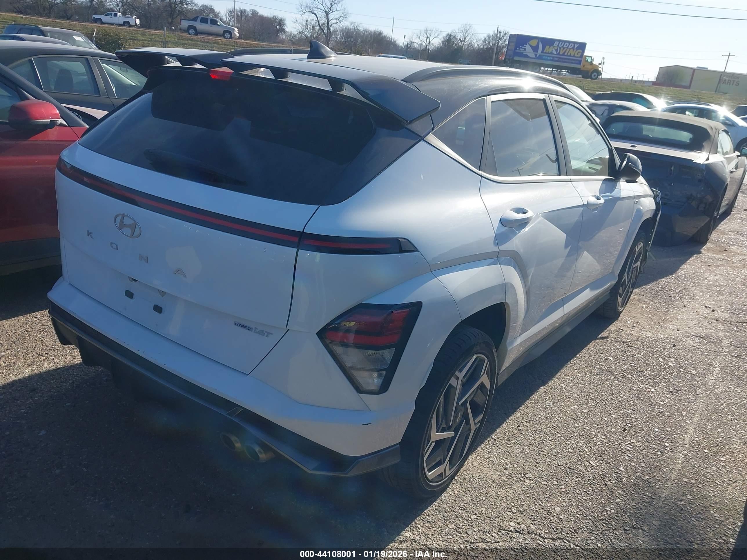 HYUNDAI KONA image 4