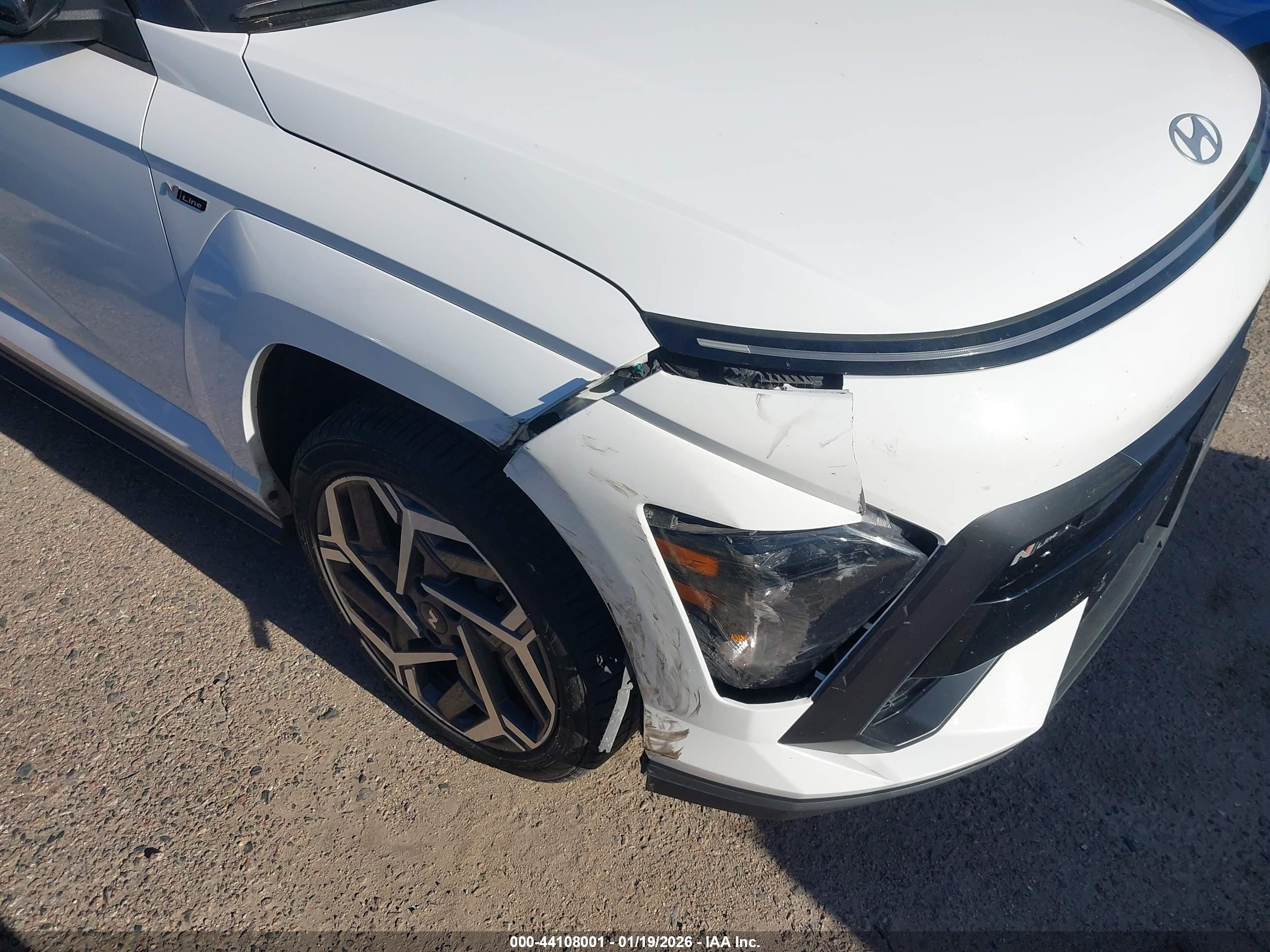 HYUNDAI KONA image 6