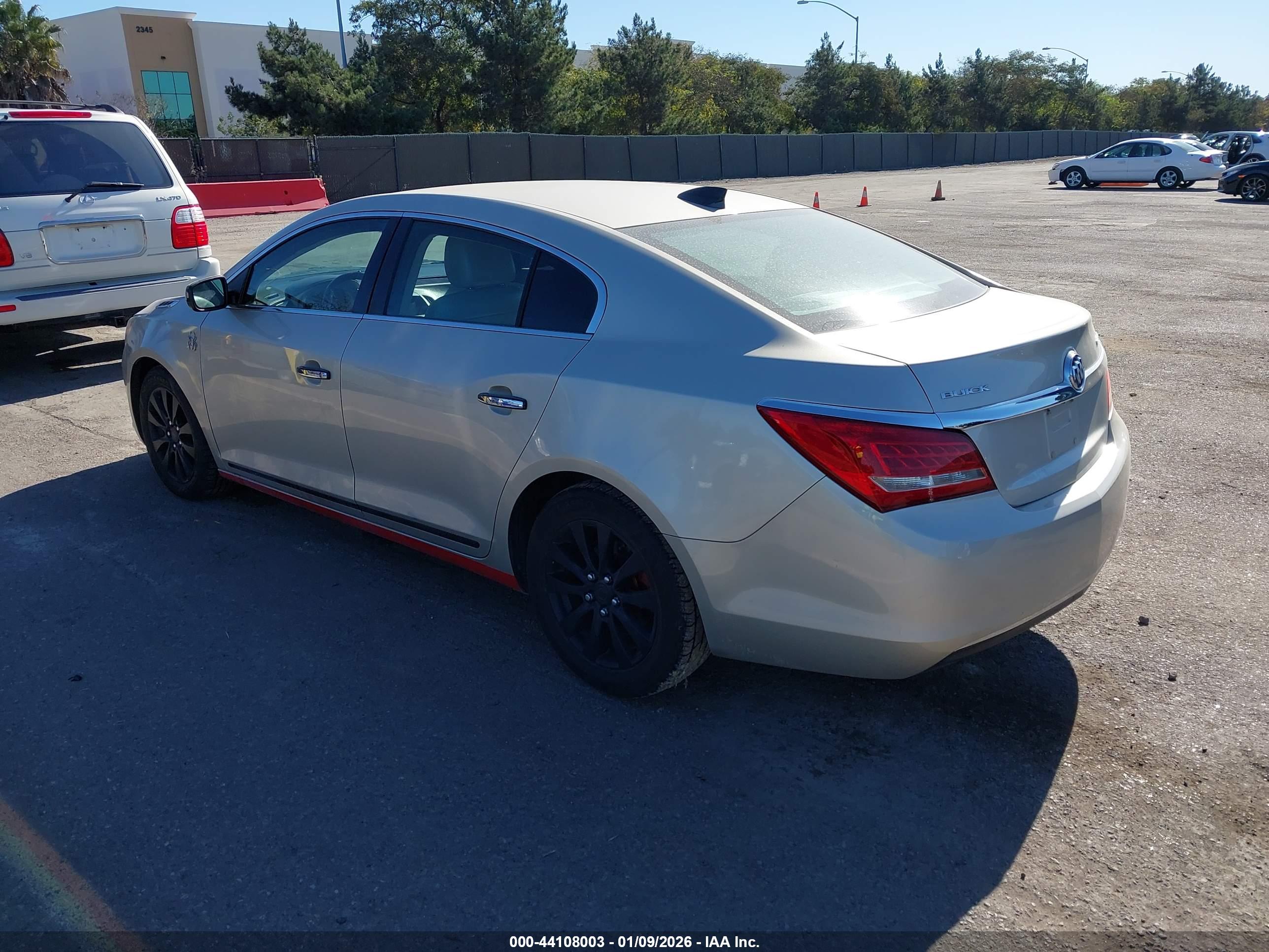 BUICK LACROSSE image 3