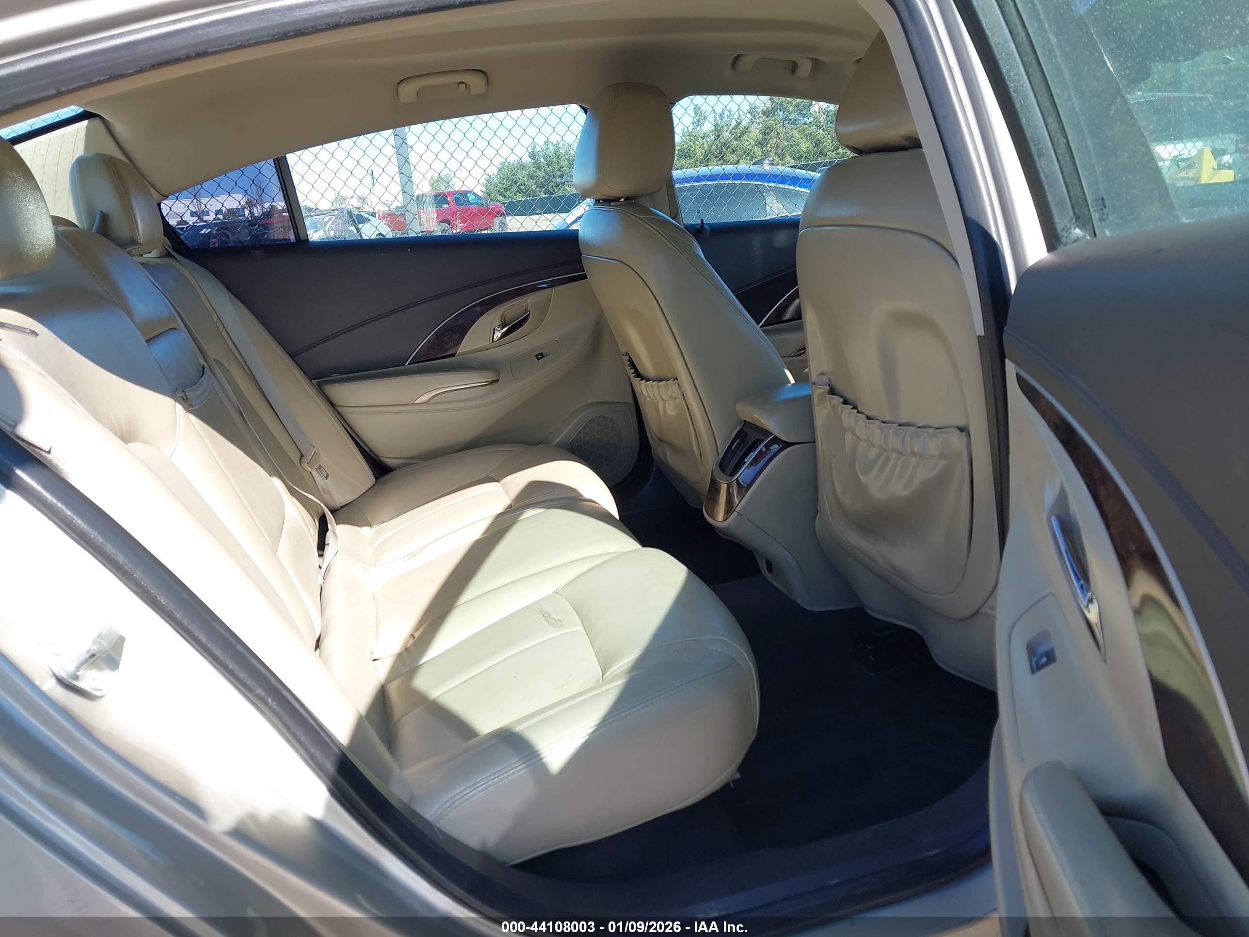 BUICK LACROSSE image 8