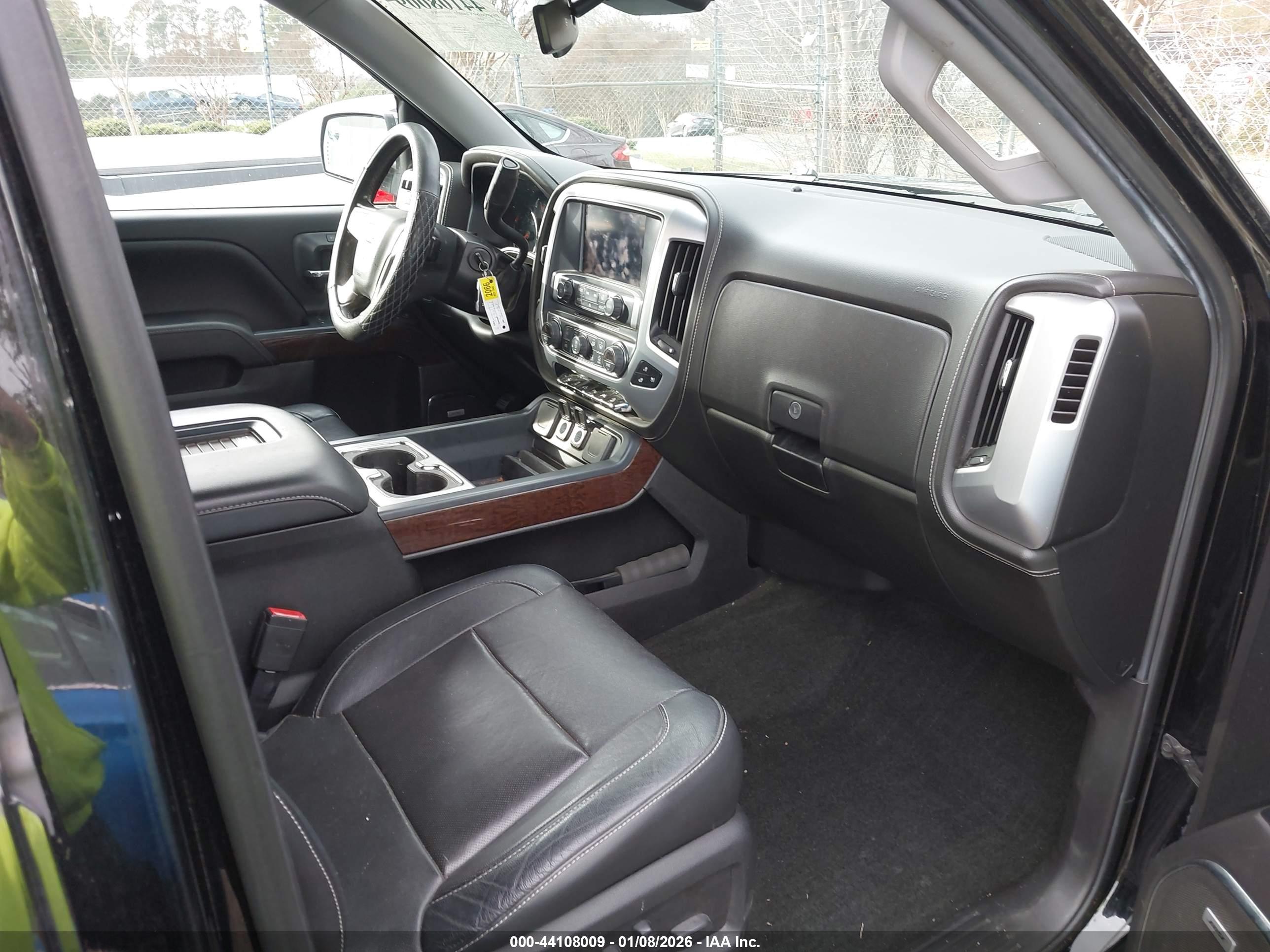 GMC SIERRA image 5
