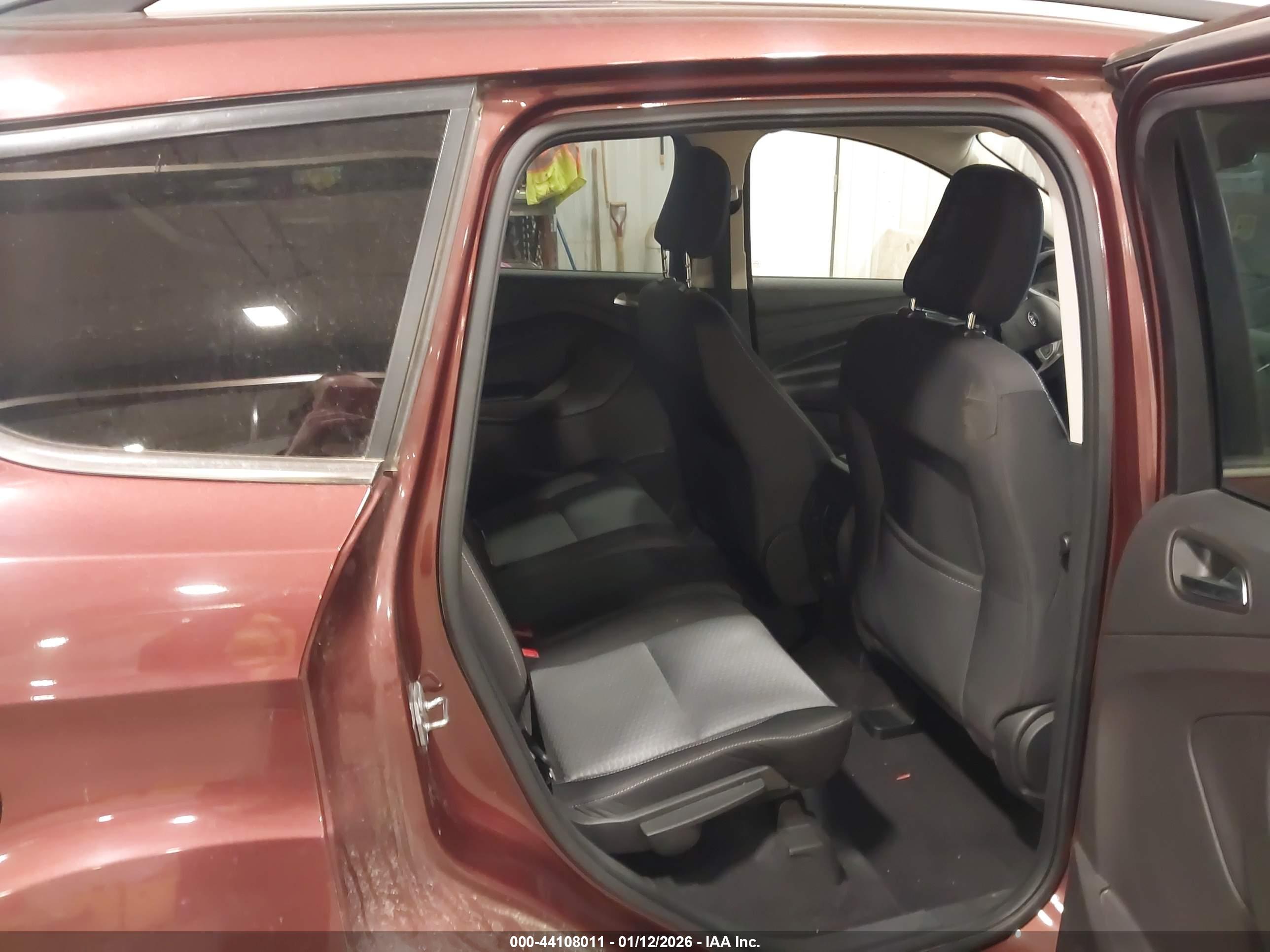 FORD ESCAPE image 8