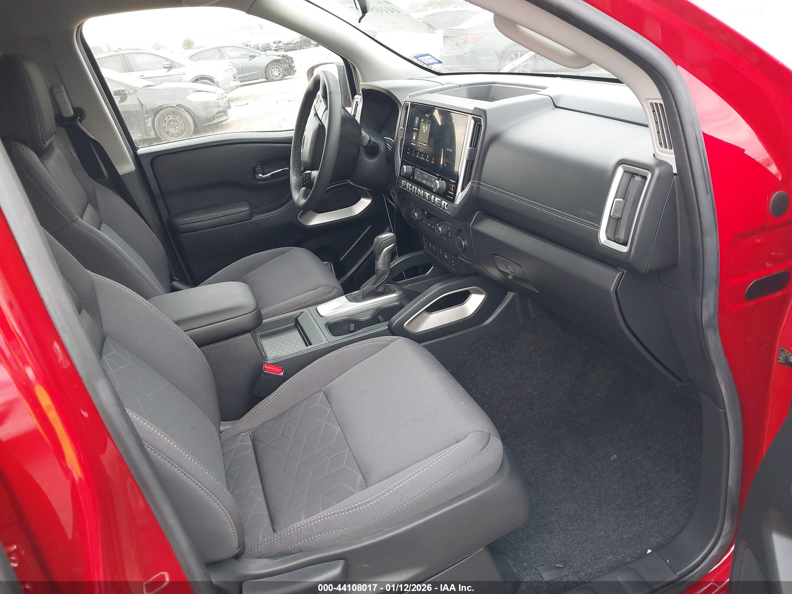 NISSAN FRONTIER image 5