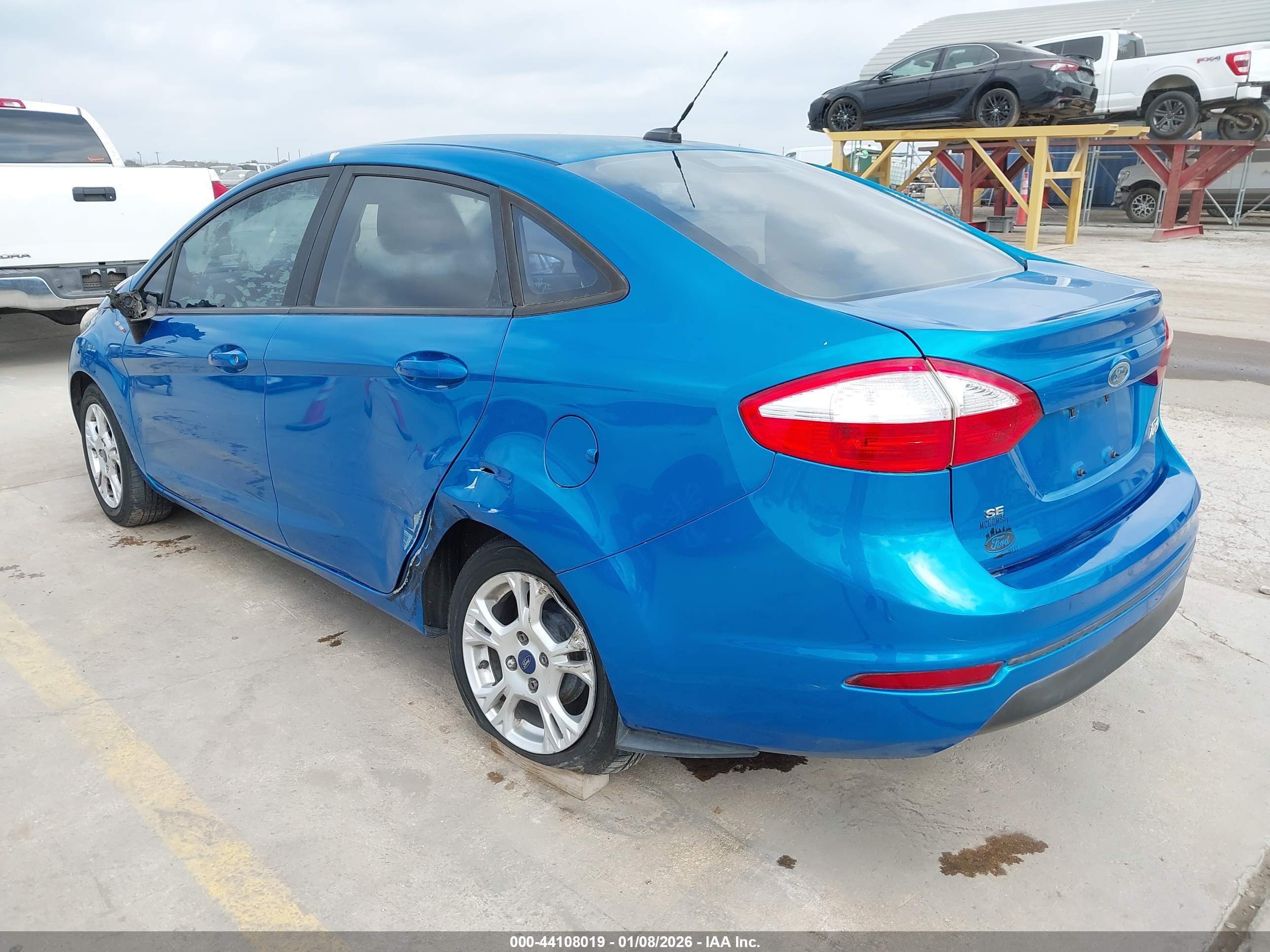 FORD FIESTA image 3