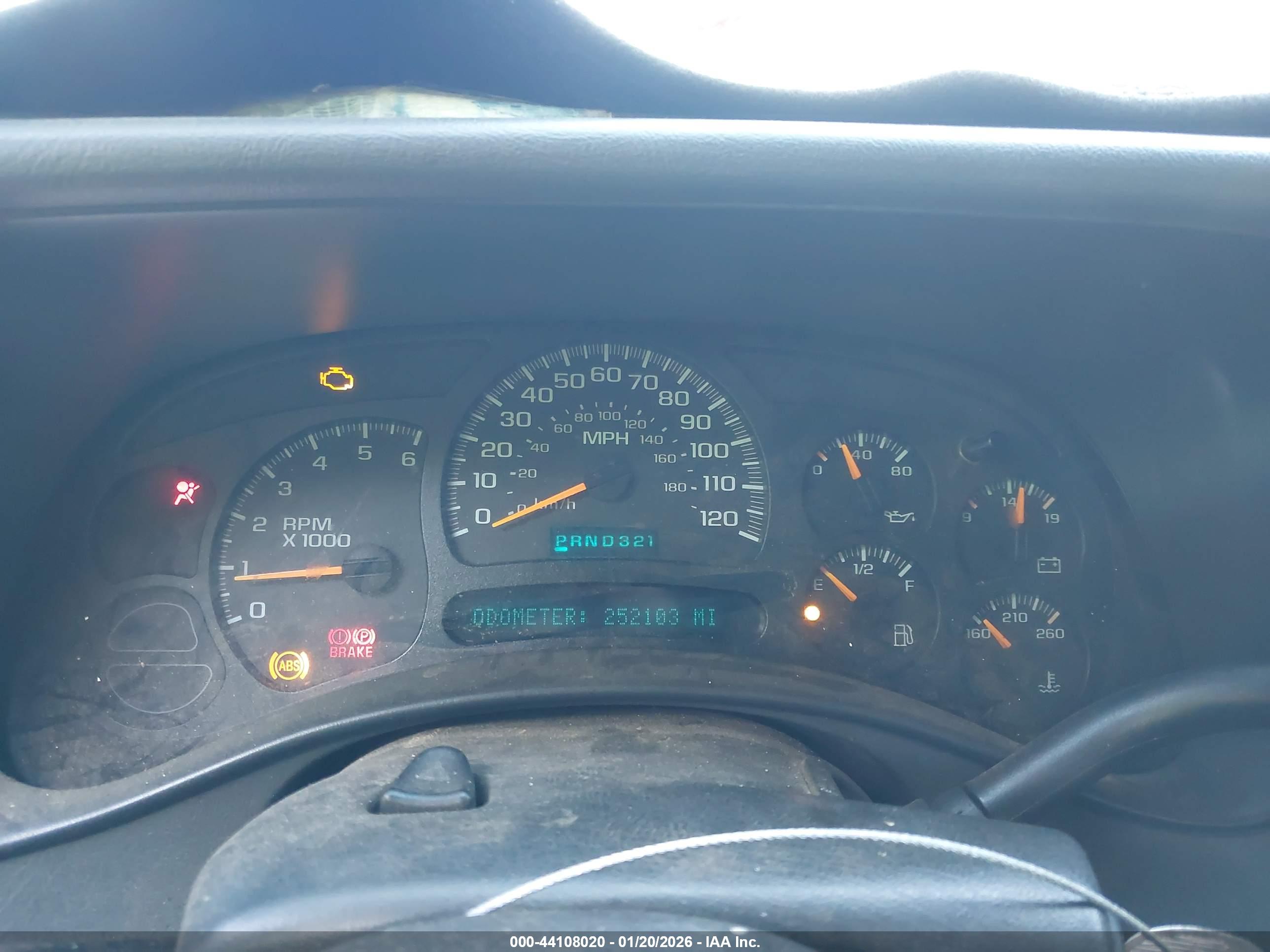 CHEVROLET SILVERADO image 7