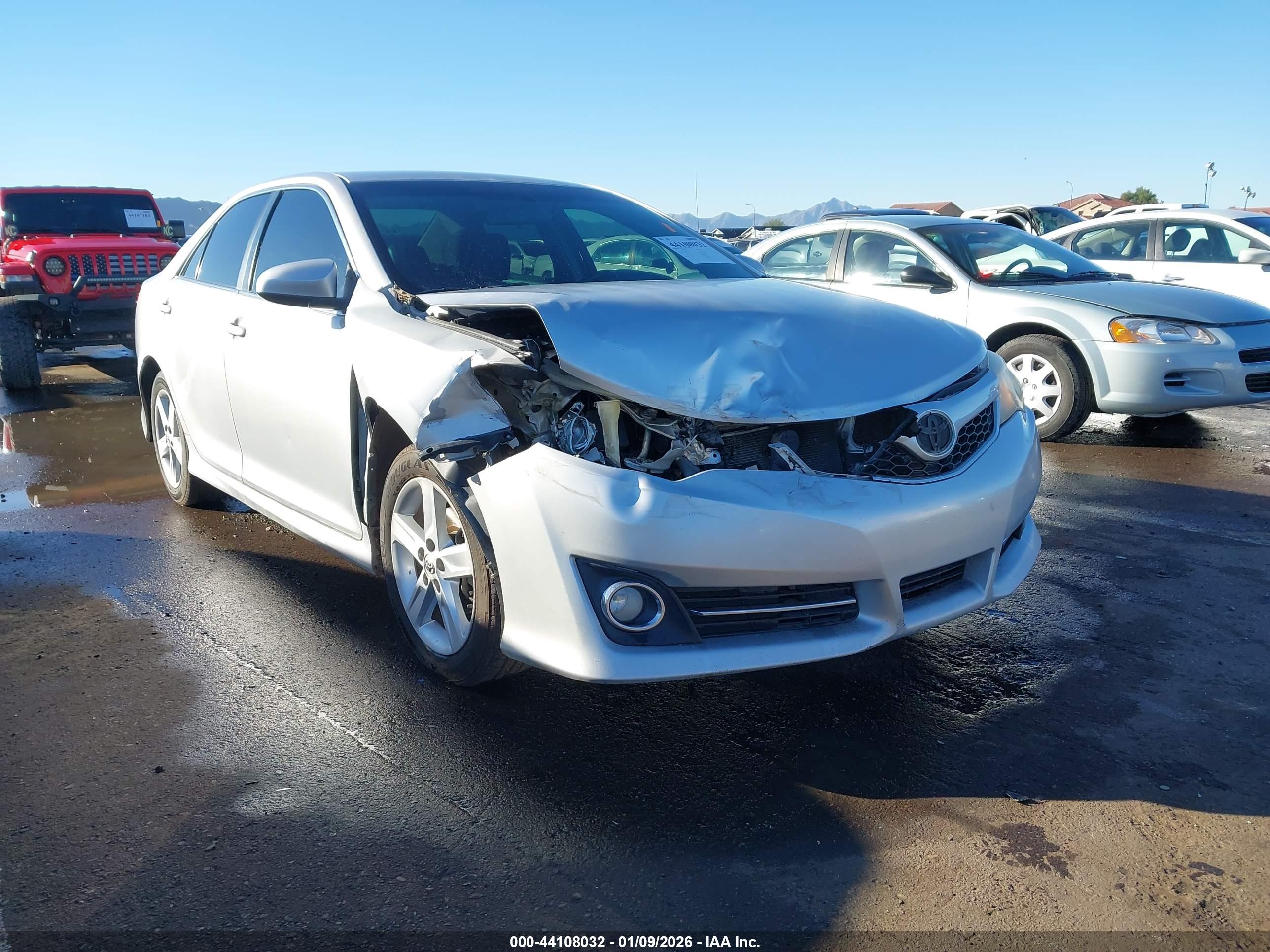 TOYOTA CAMRY image 6