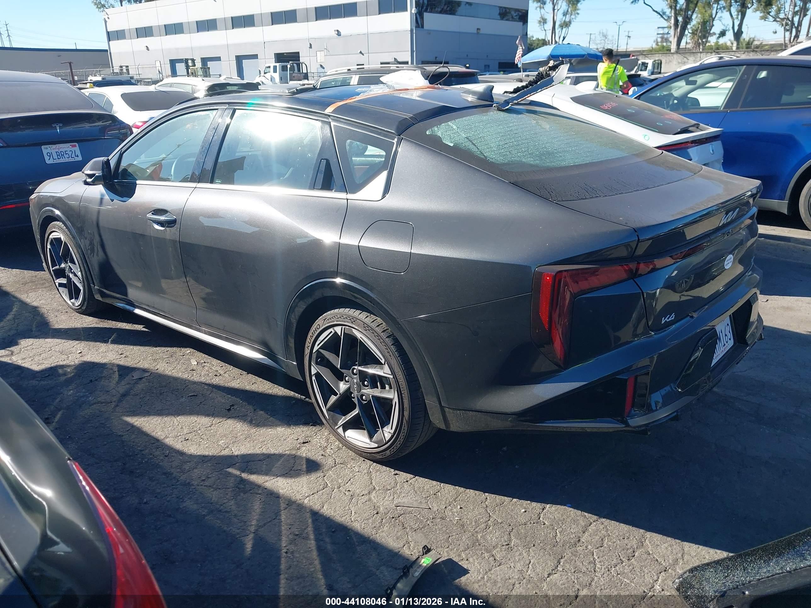 KIA K4 image 3