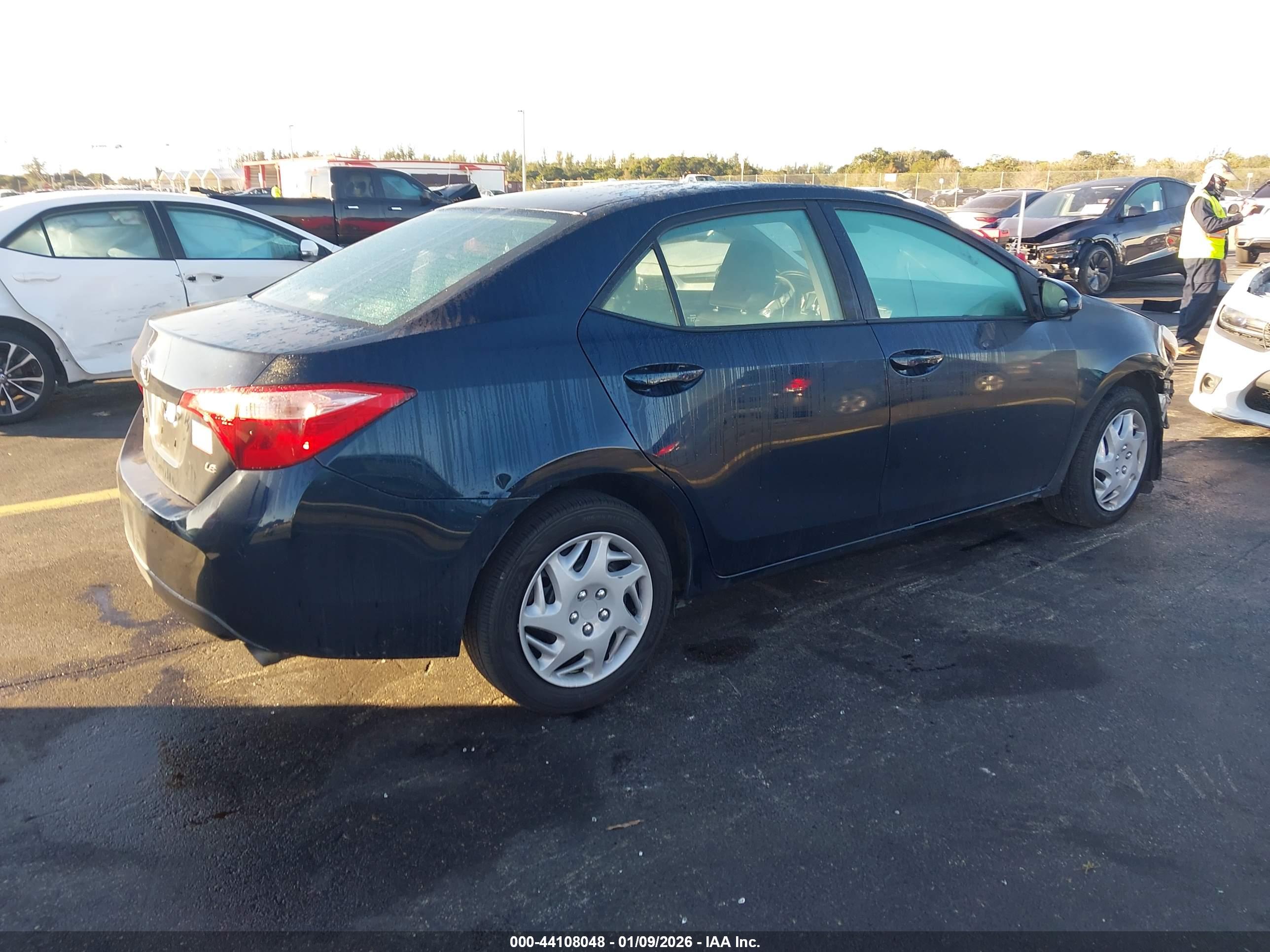 TOYOTA COROLLA image 4